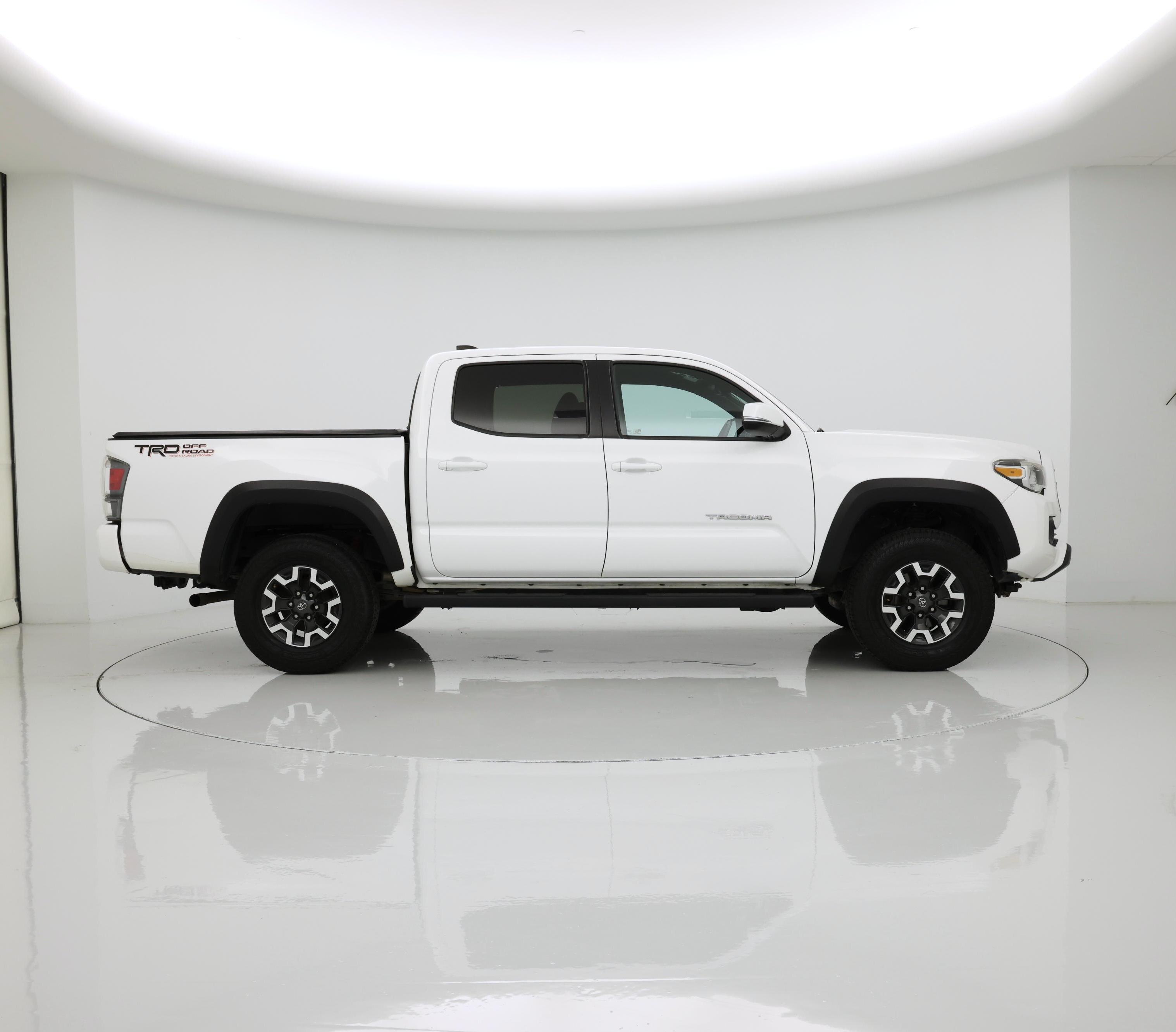 Thumbnail: 2020 Toyota Tacoma - 7