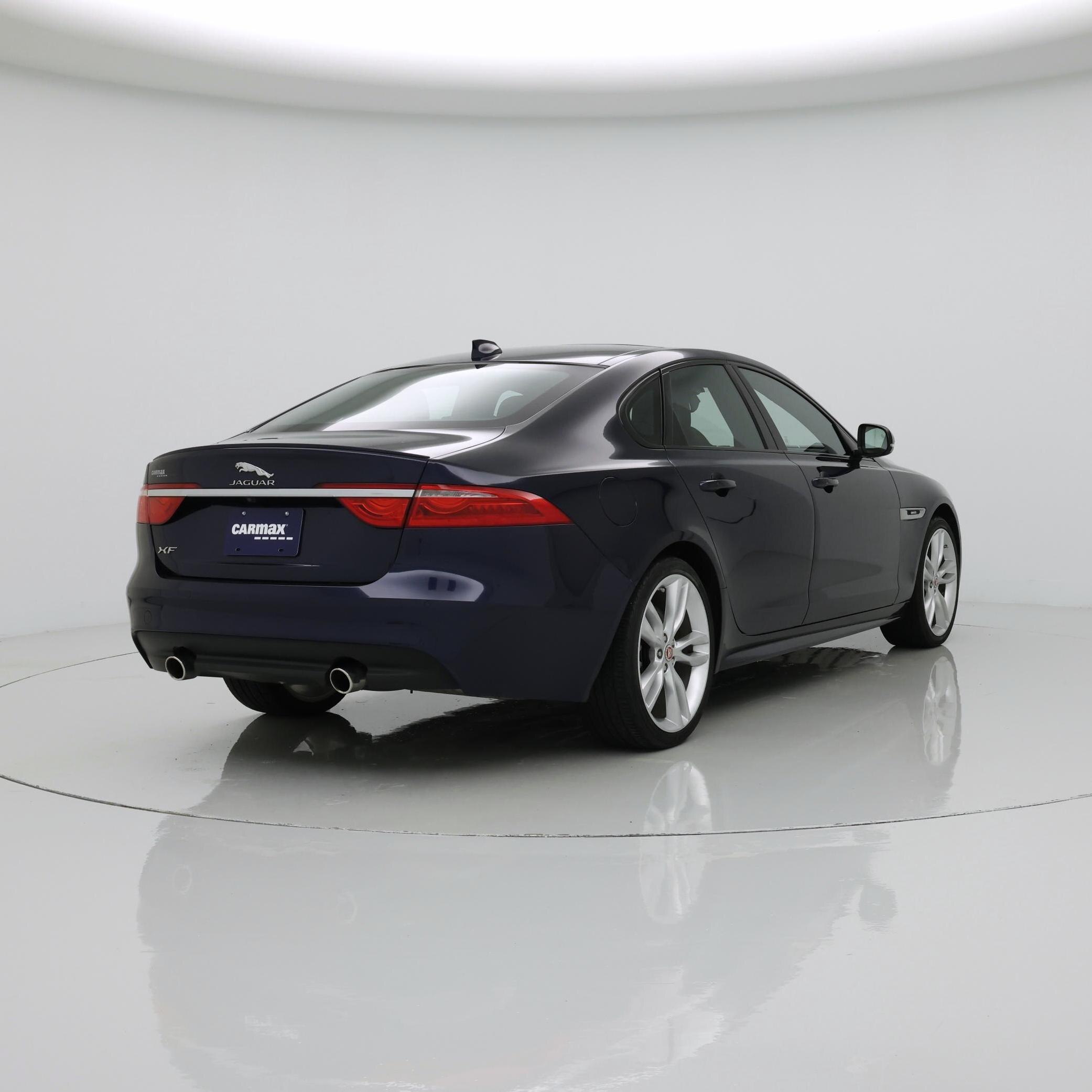 Thumbnail: 2017 Jaguar XF - 8