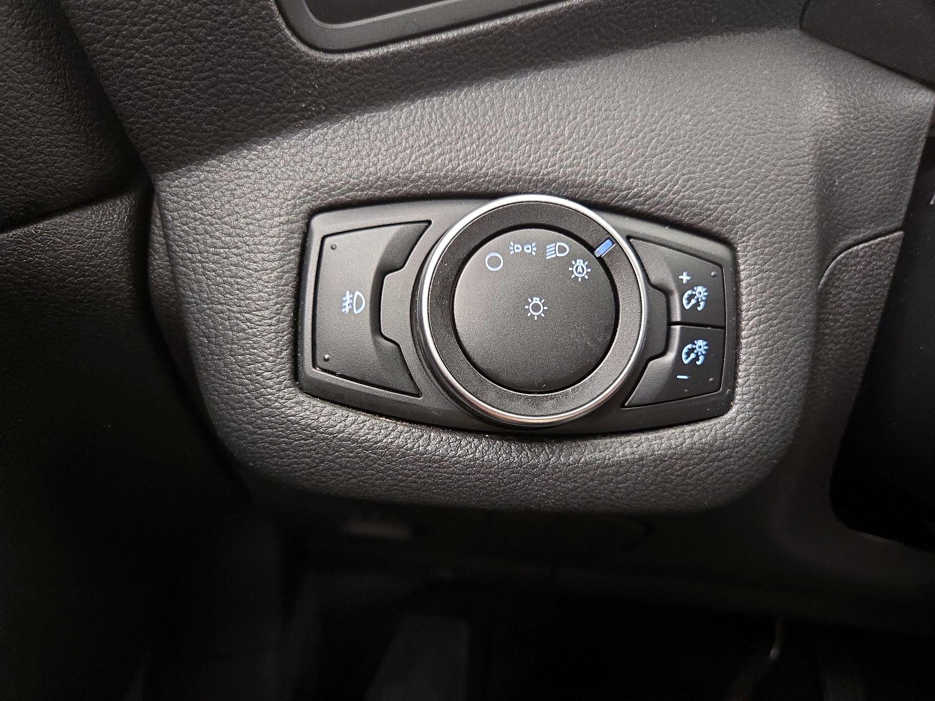 Thumbnail: 2016 Ford Escape - 13