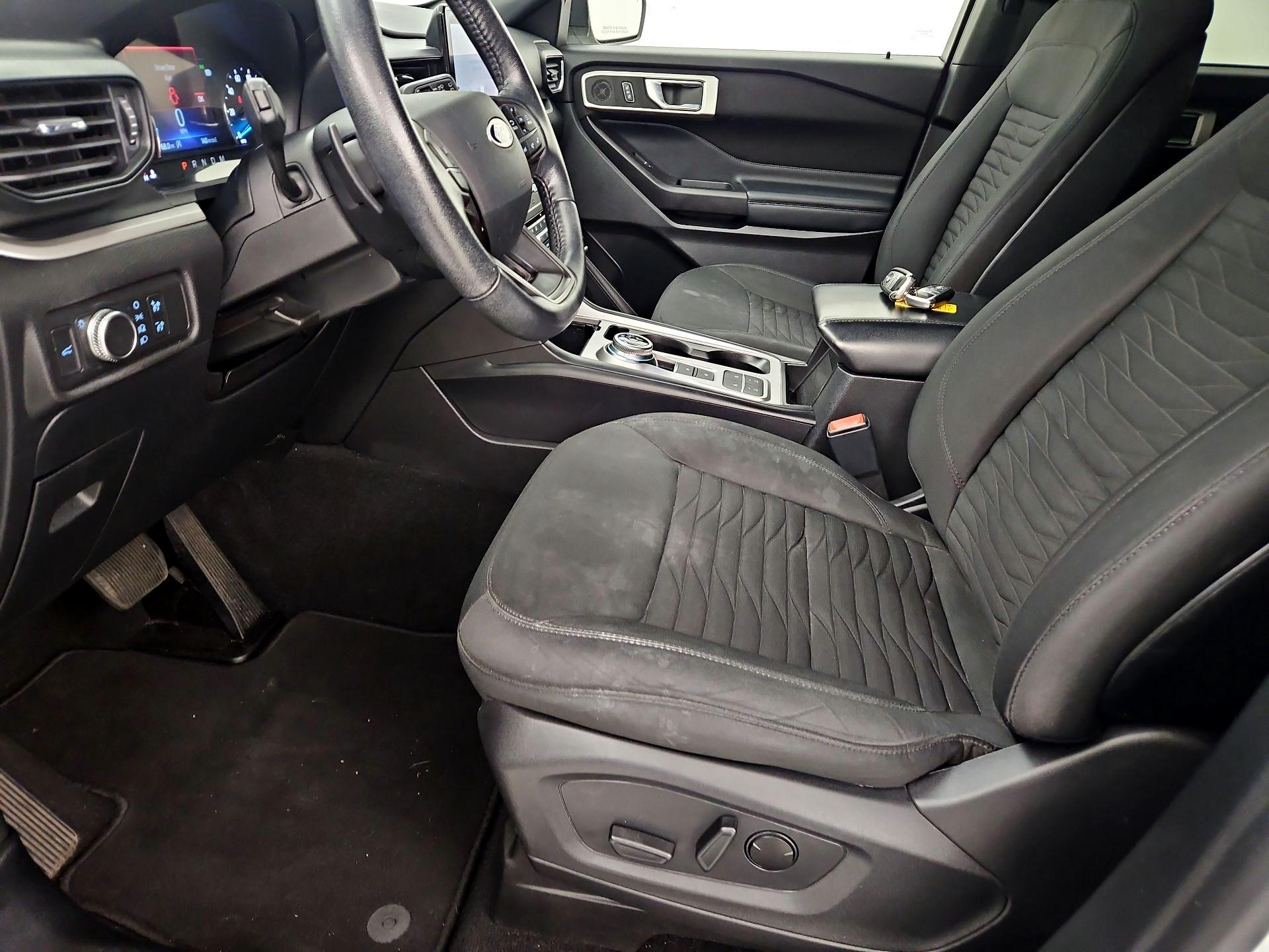 Thumbnail: 2020 Ford Explorer - 11