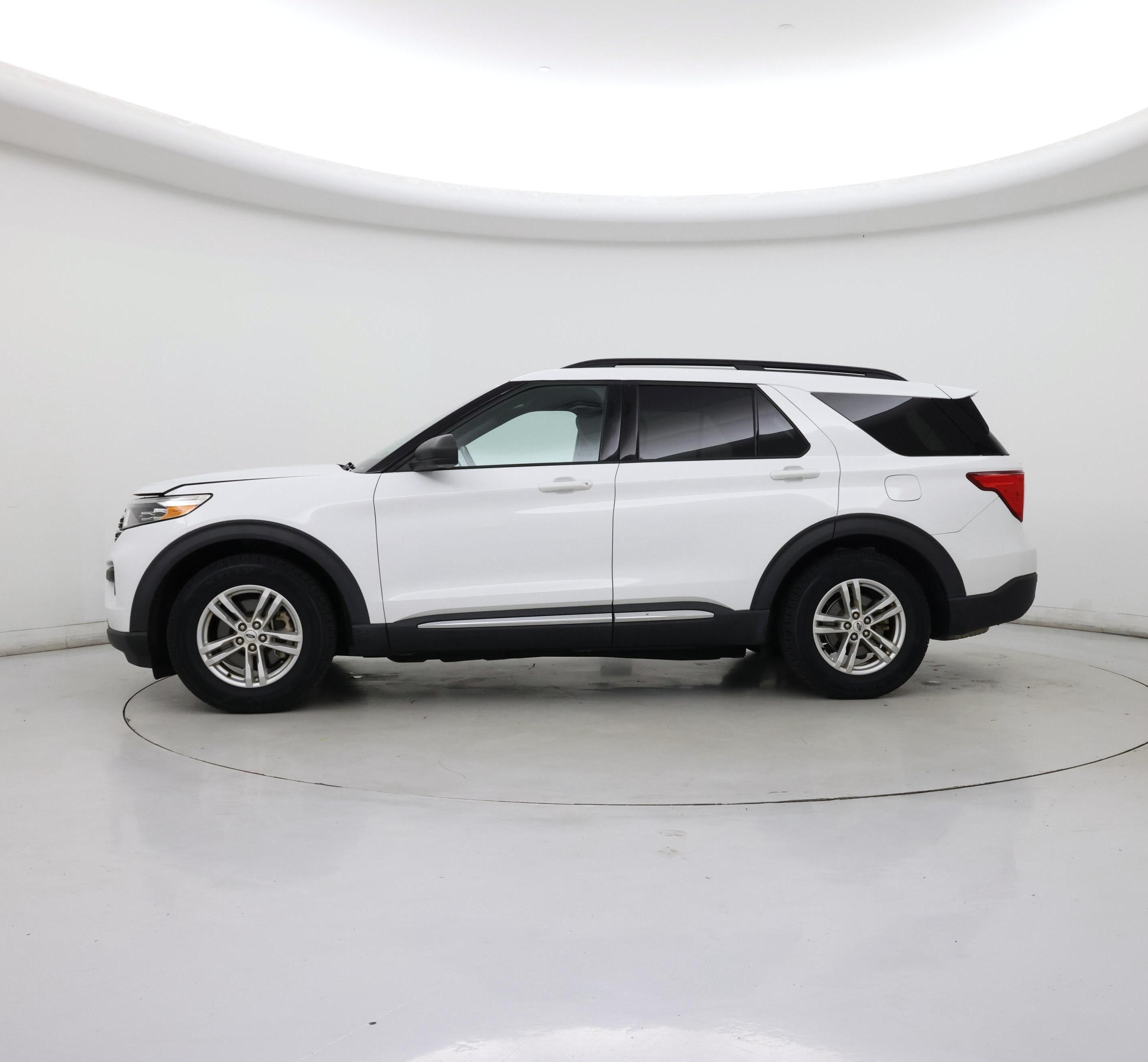 Thumbnail: 2020 Ford Explorer - 3