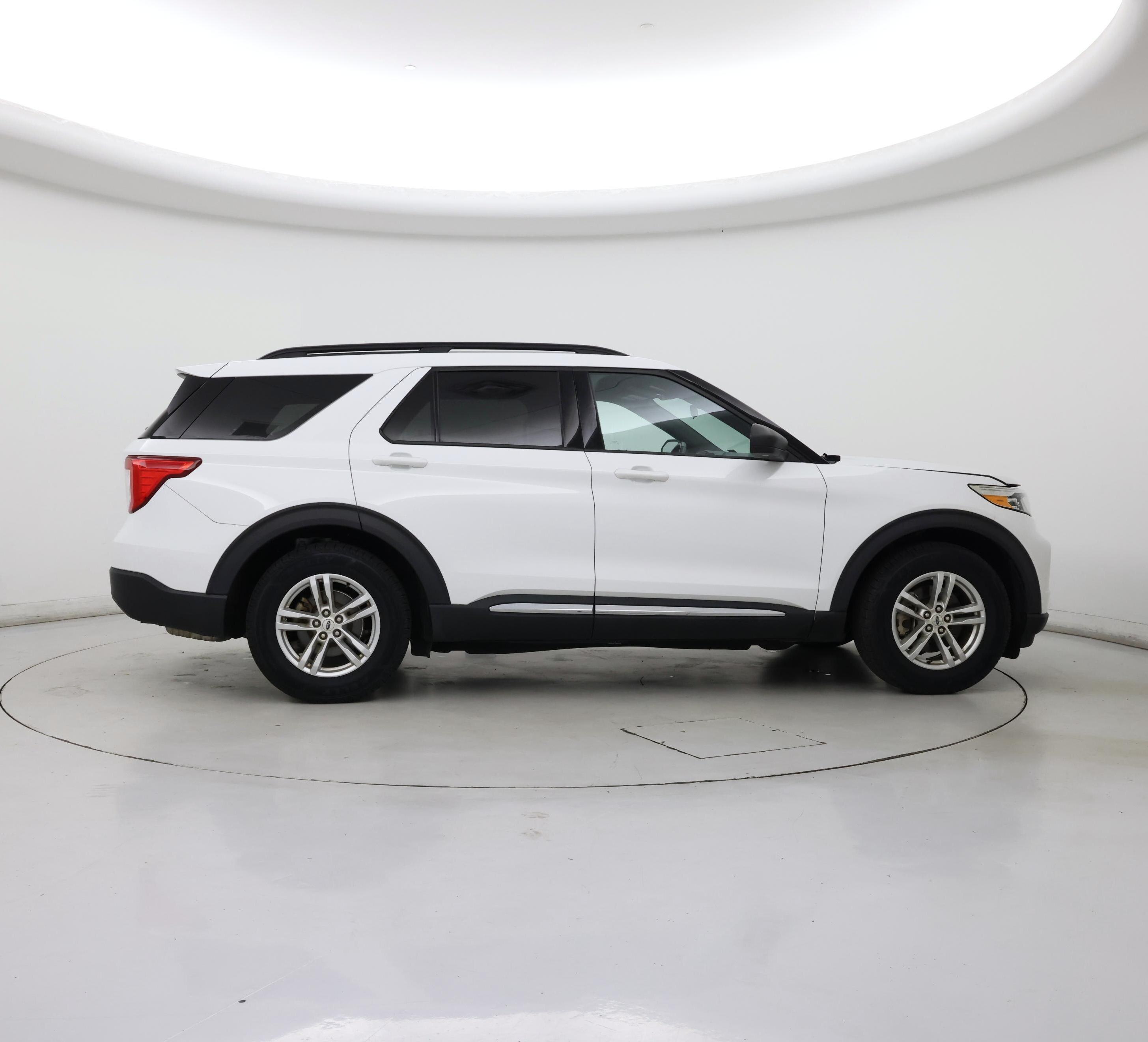 Thumbnail: 2020 Ford Explorer - 7