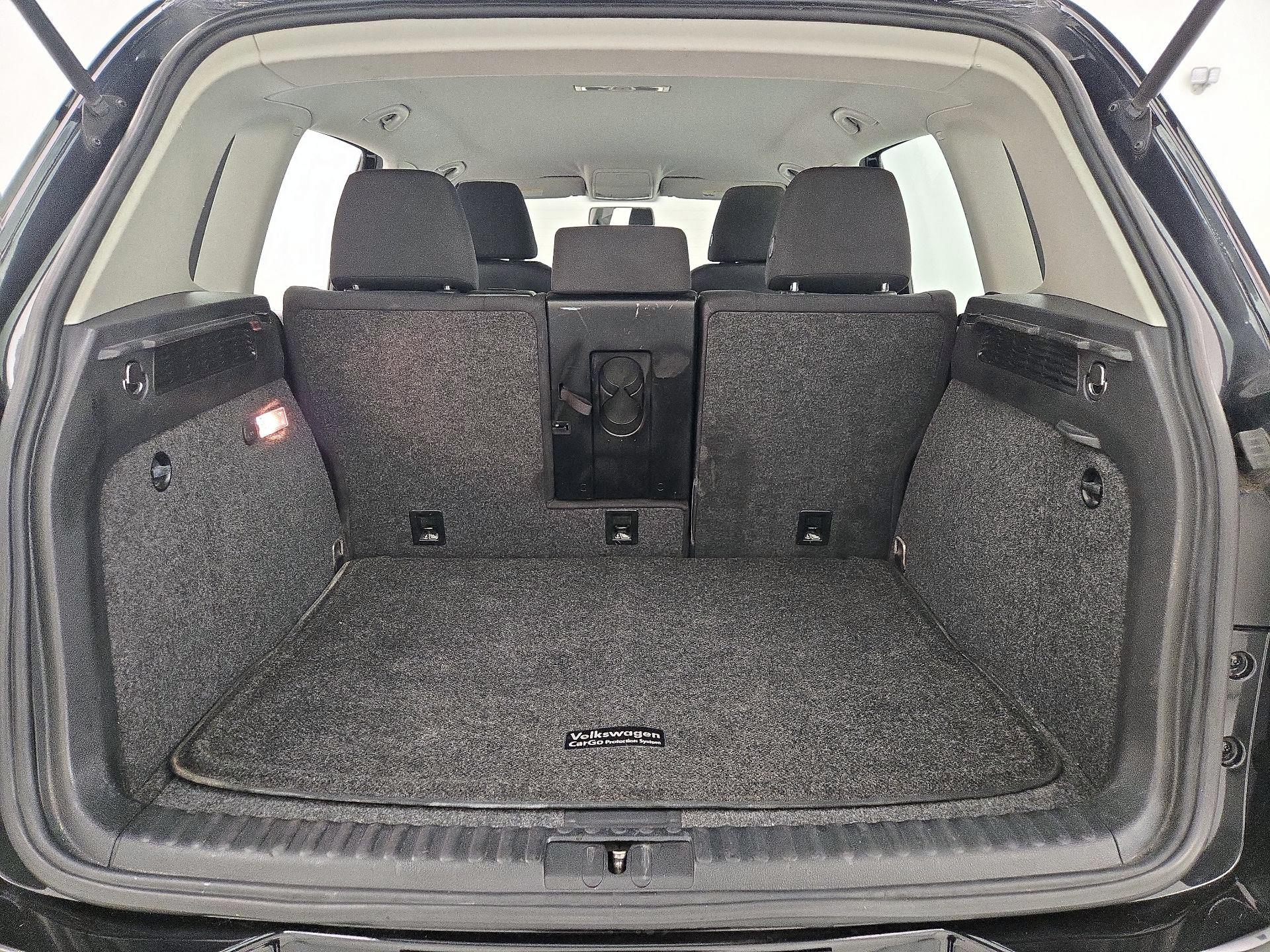 Thumbnail: 2017 Volkswagen Tiguan - 20