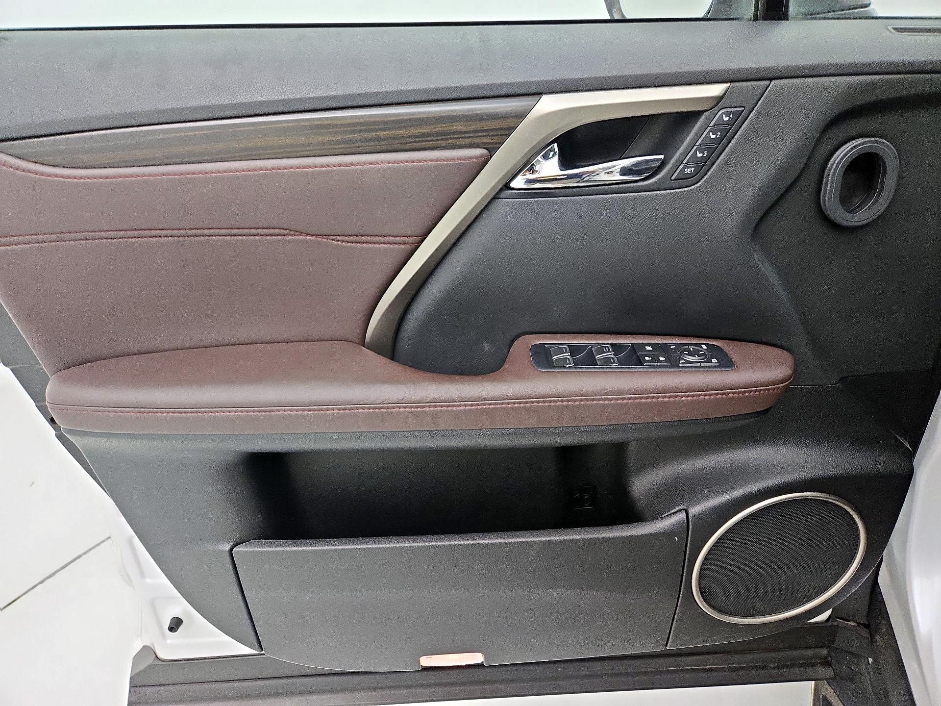 Thumbnail: 2017 Lexus RX - 12