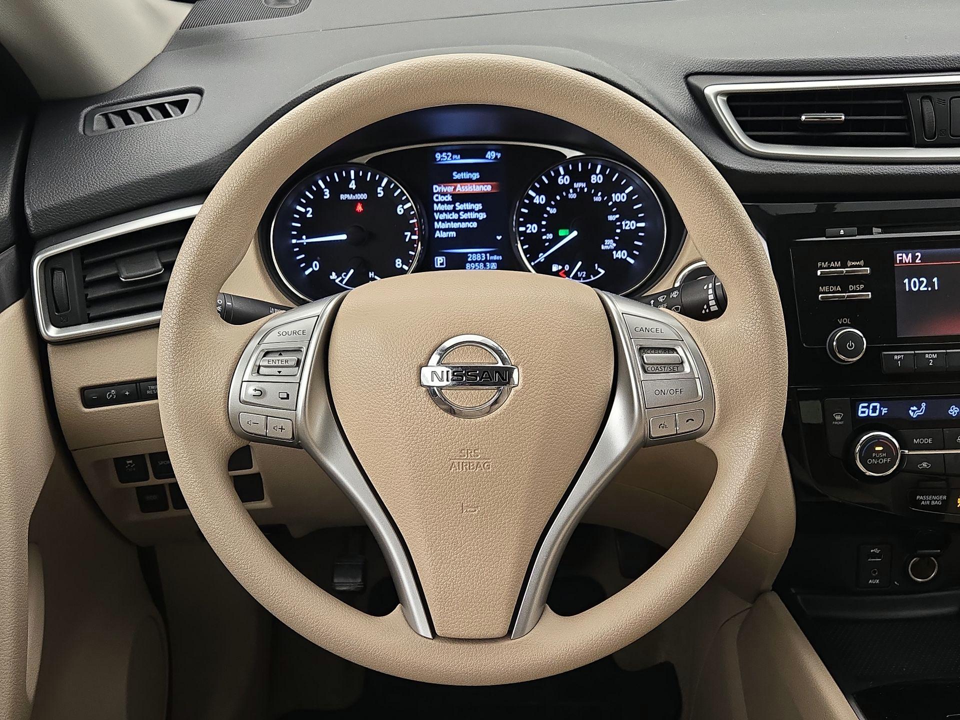 Thumbnail: 2015 Nissan Rogue - 10