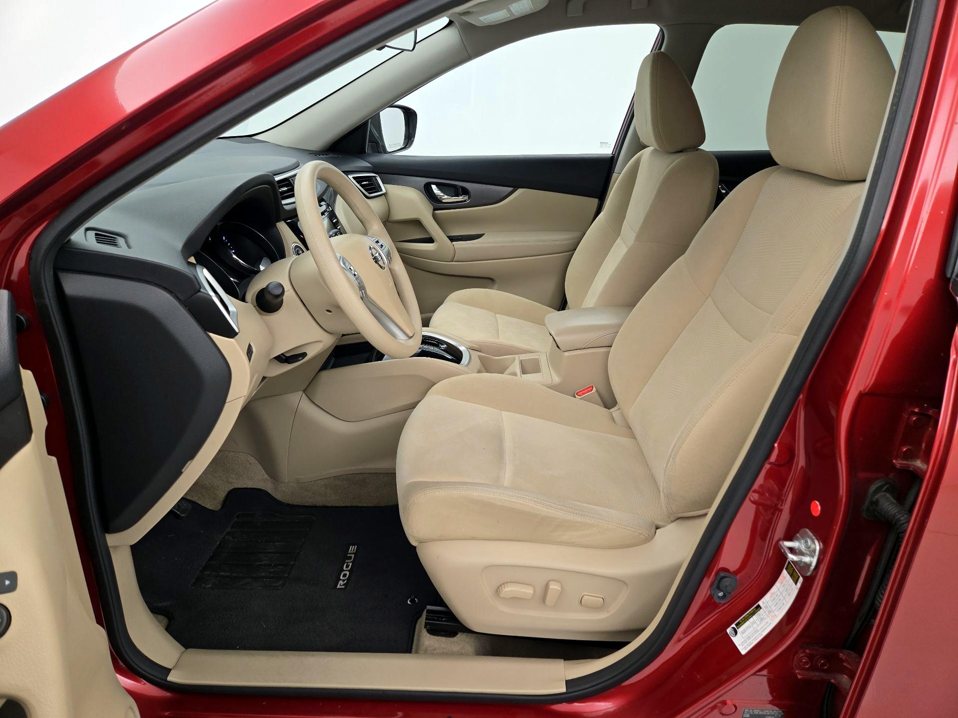 Thumbnail: 2015 Nissan Rogue - 11