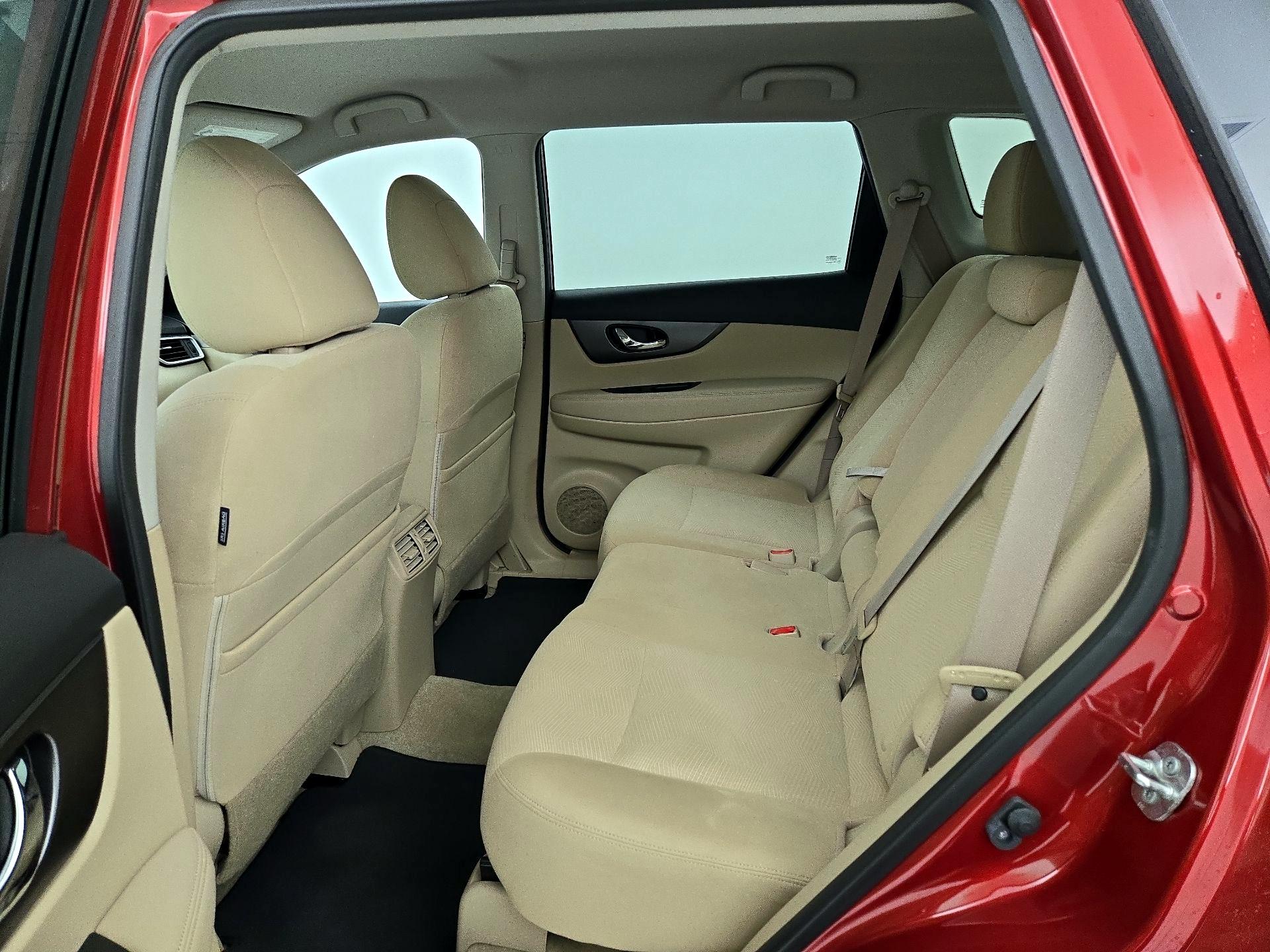 Thumbnail: 2015 Nissan Rogue - 19