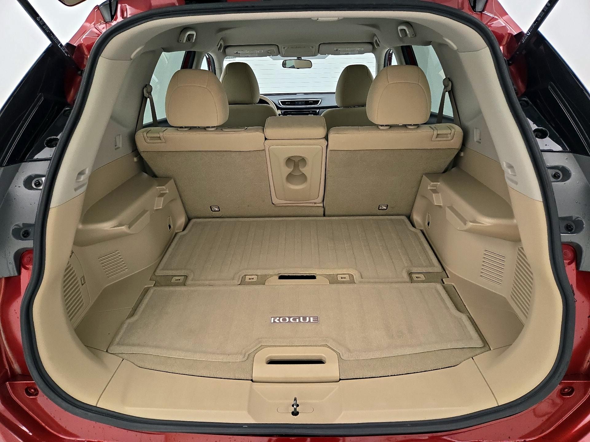 Thumbnail: 2015 Nissan Rogue - 20