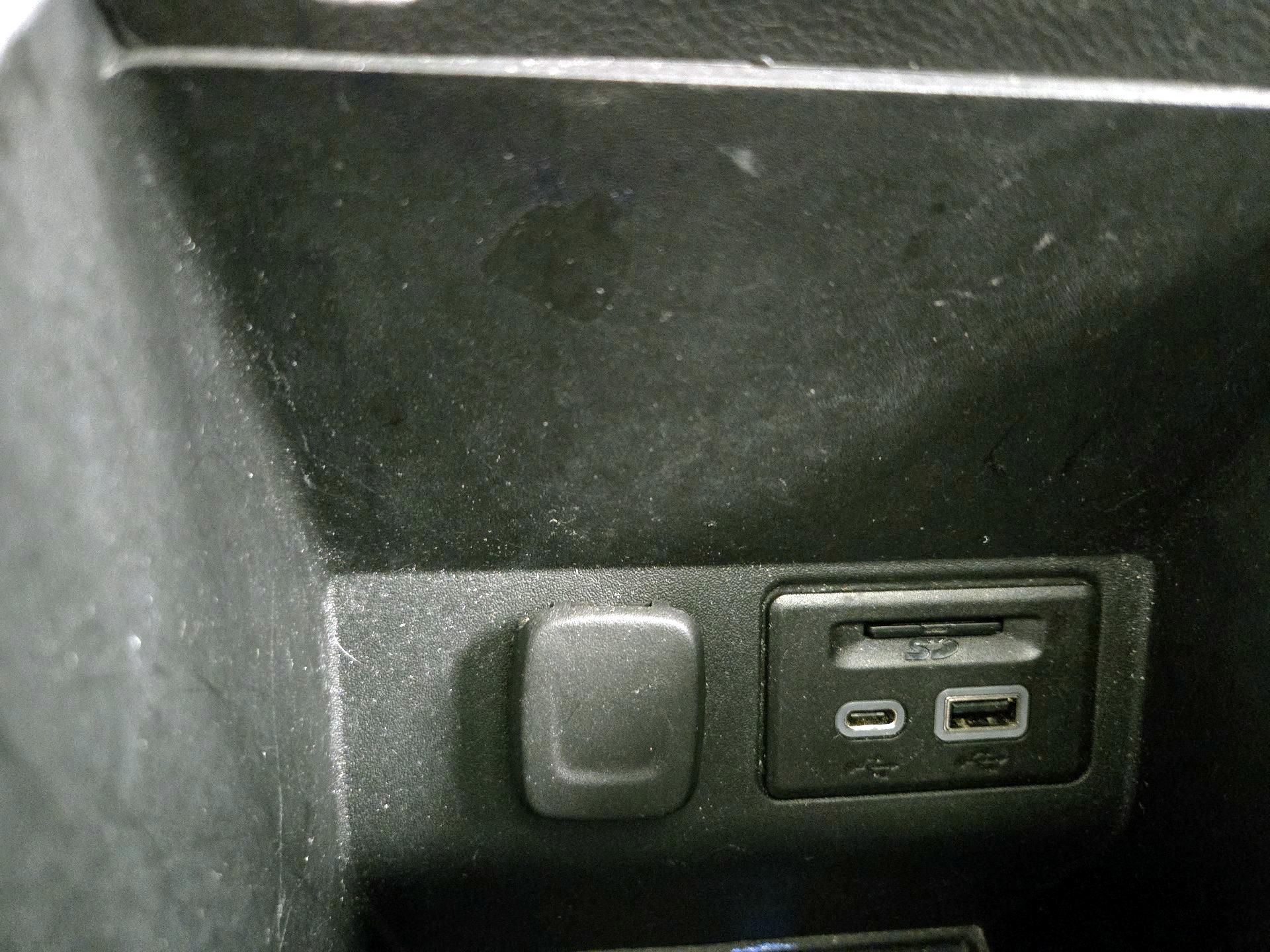 Thumbnail: 2020 Chevrolet Blazer - 19