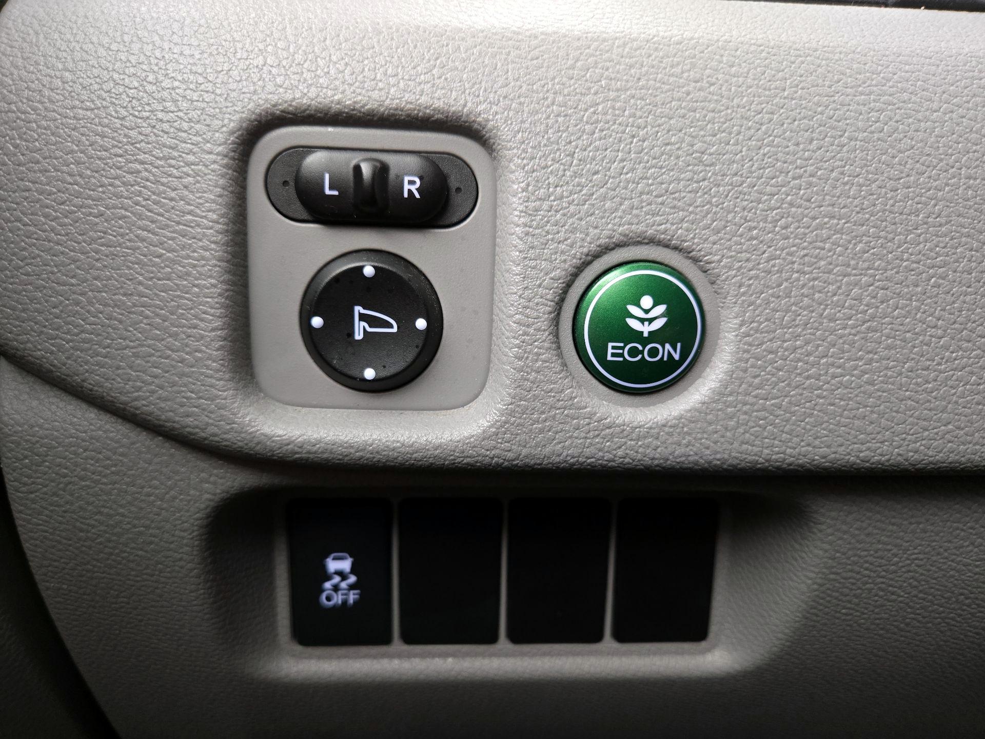 Thumbnail: 2016 Honda Pilot - 13