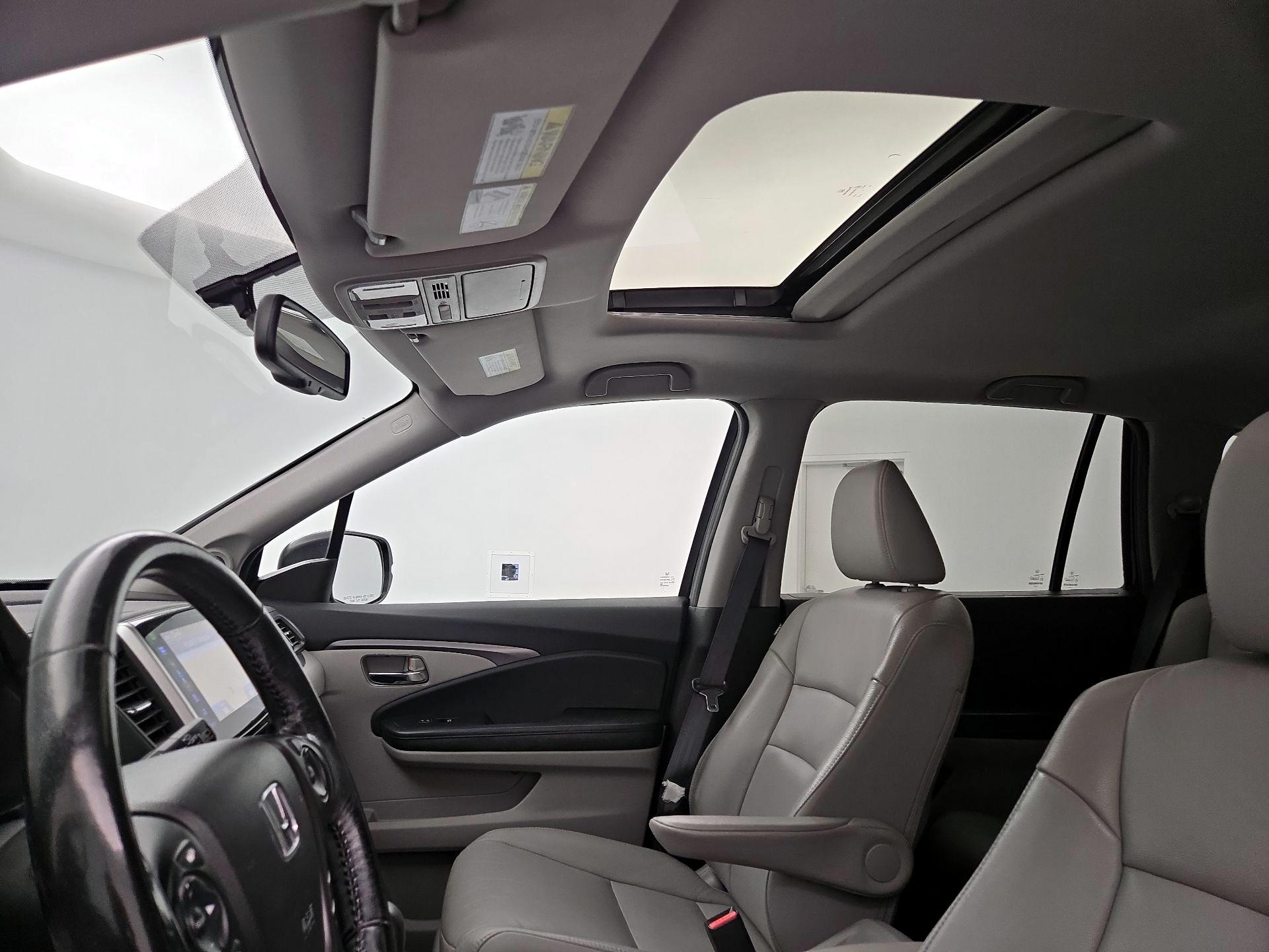 Thumbnail: 2016 Honda Pilot - 20