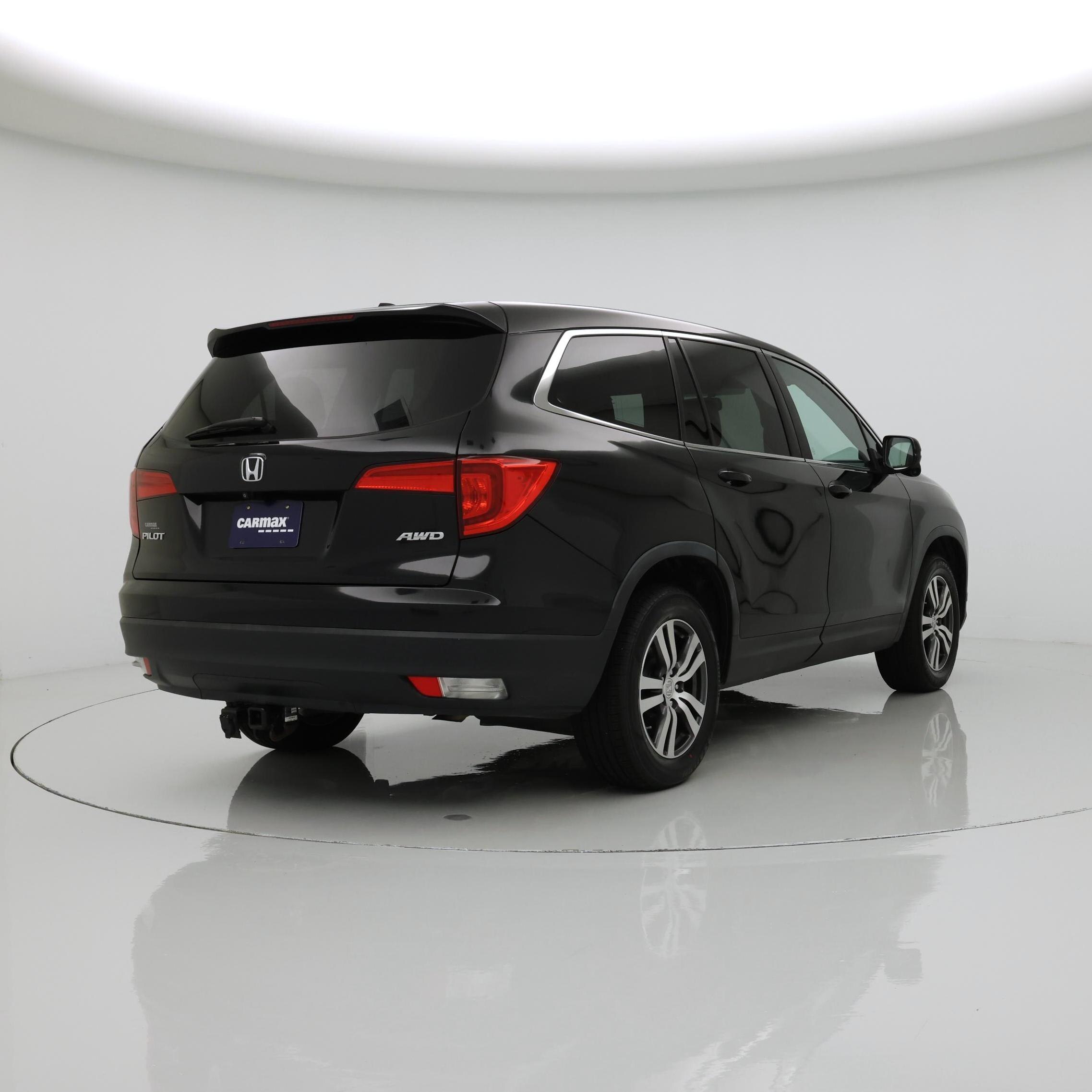 Thumbnail: 2016 Honda Pilot - 8