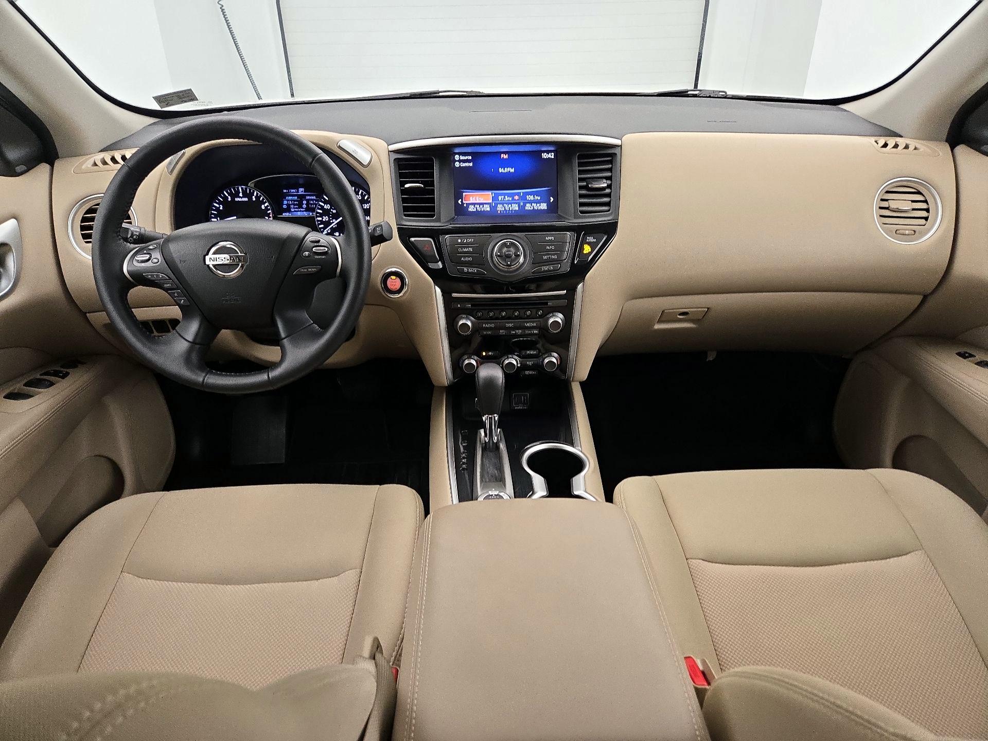 Thumbnail: 2019 Nissan Pathfinder - 9