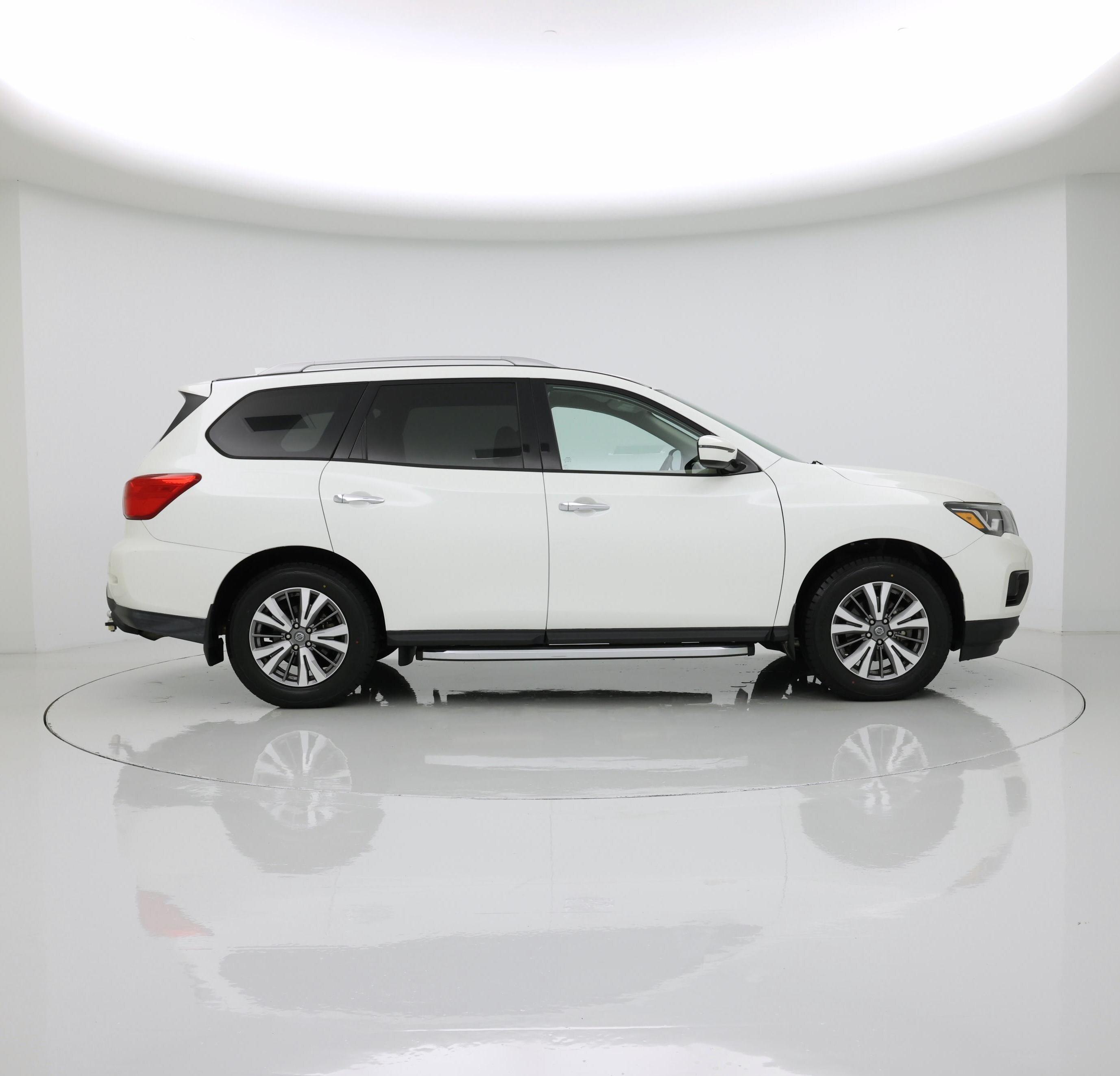 Thumbnail: 2019 Nissan Pathfinder - 7