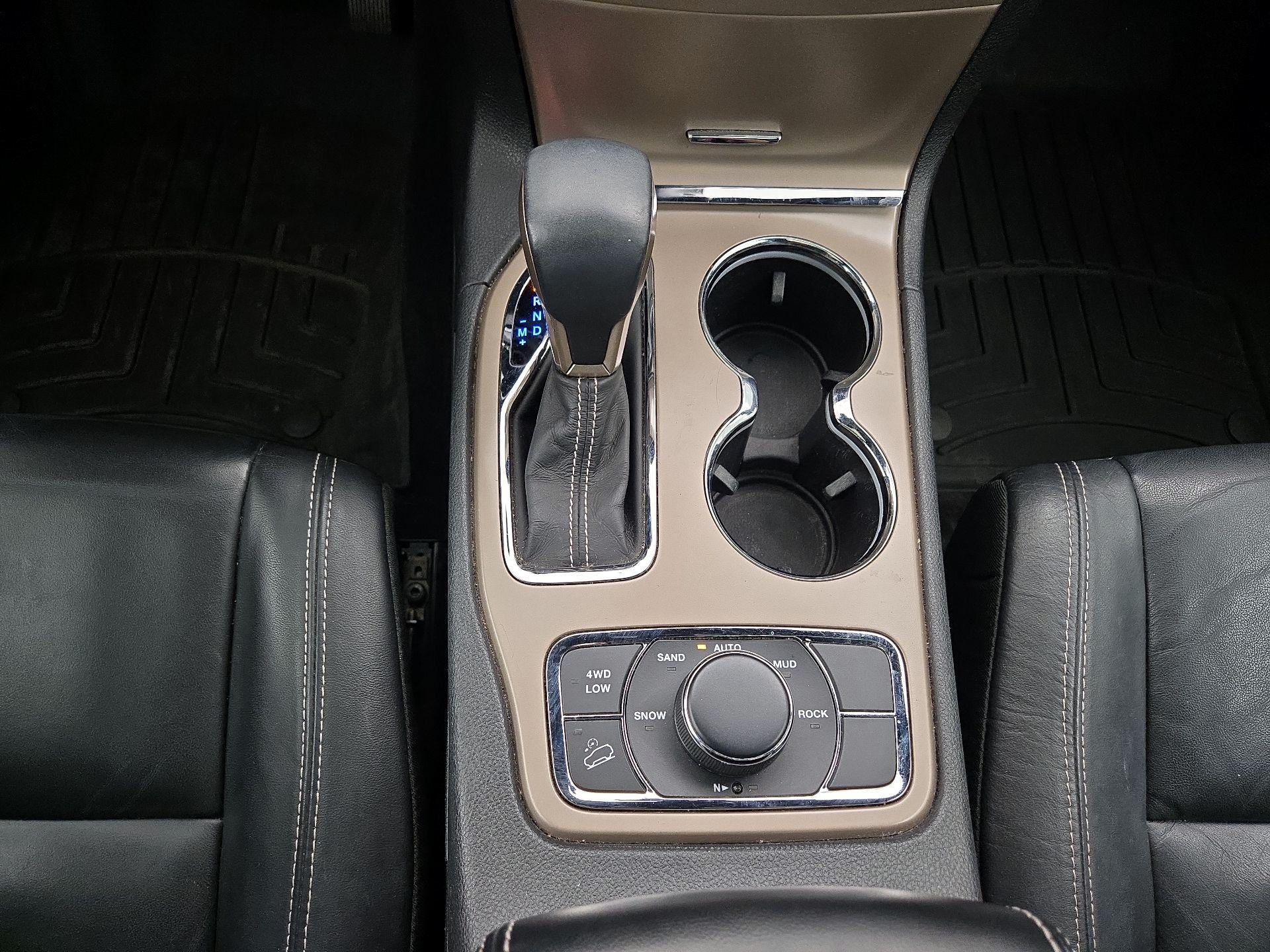 Thumbnail: 2017 Jeep Grand Cherokee - 18