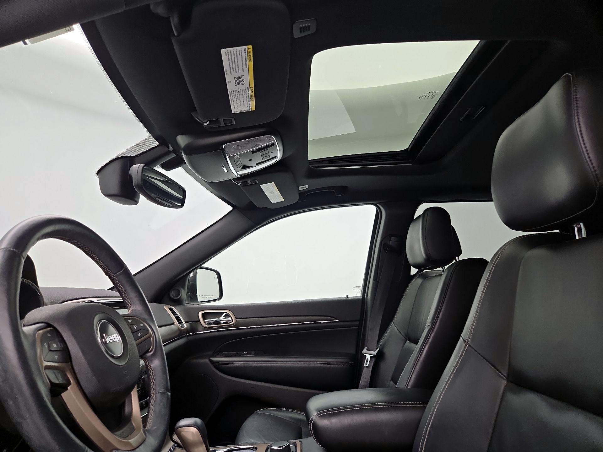 Thumbnail: 2017 Jeep Grand Cherokee - 20