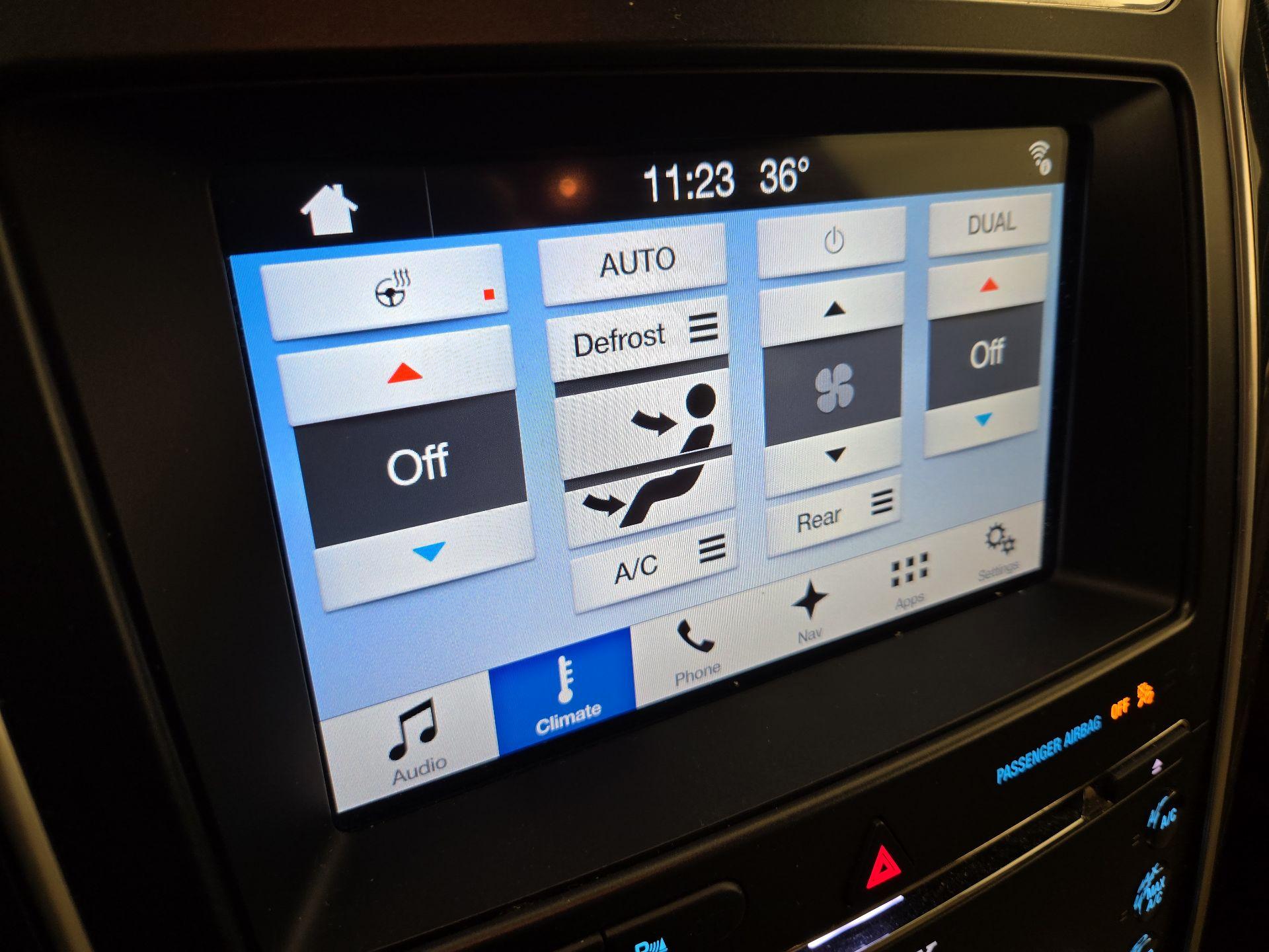 Thumbnail: 2017 Ford Explorer - 17