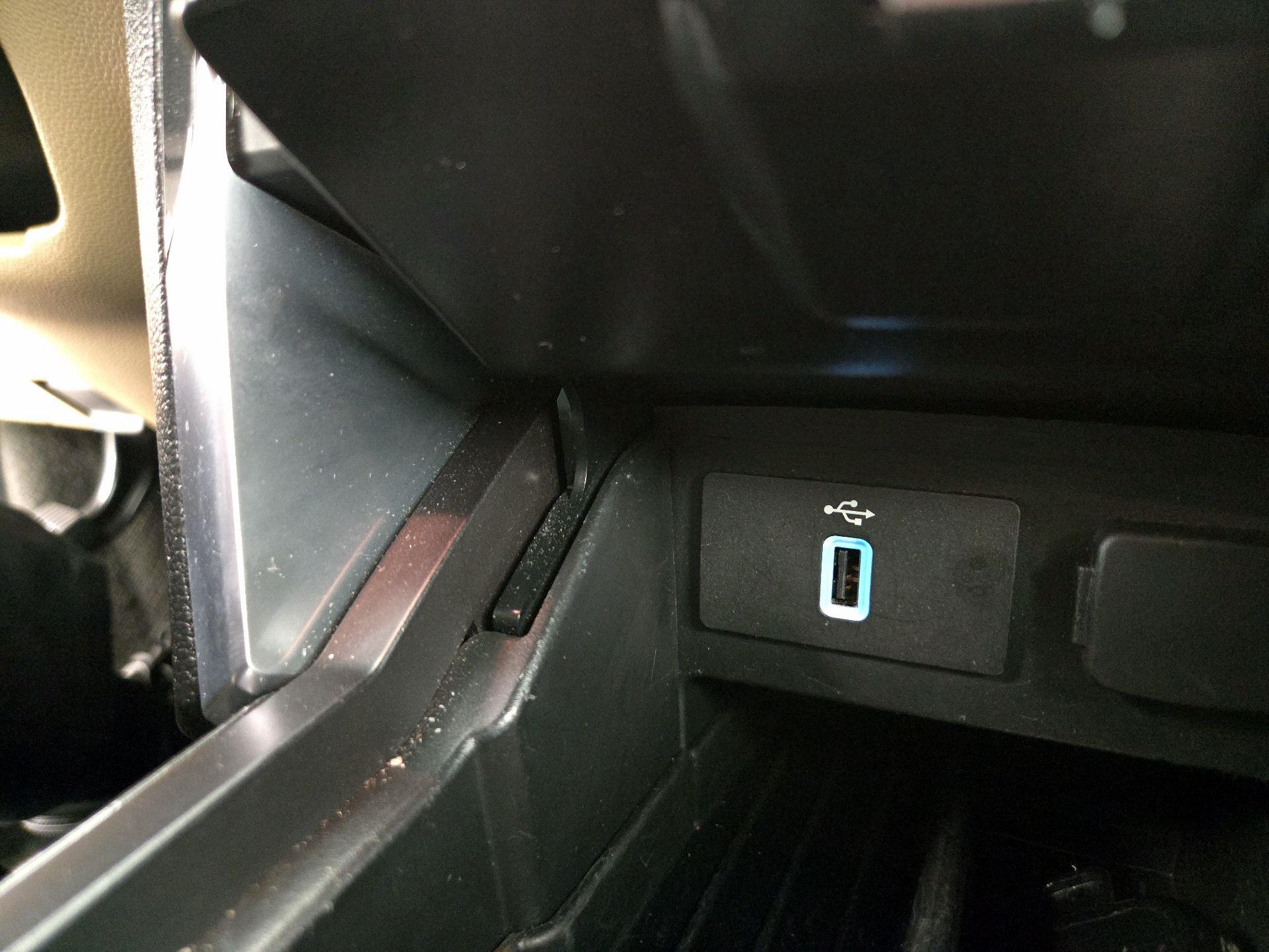 Thumbnail: 2017 Ford Explorer - 19