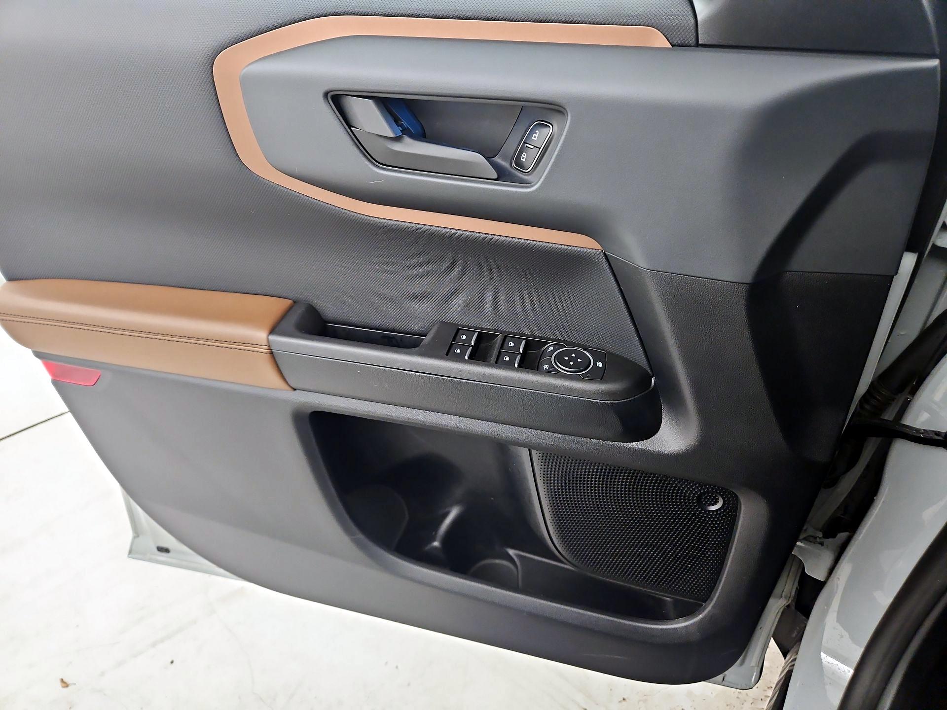 Thumbnail: 2021 Ford Bronco Sport - 12