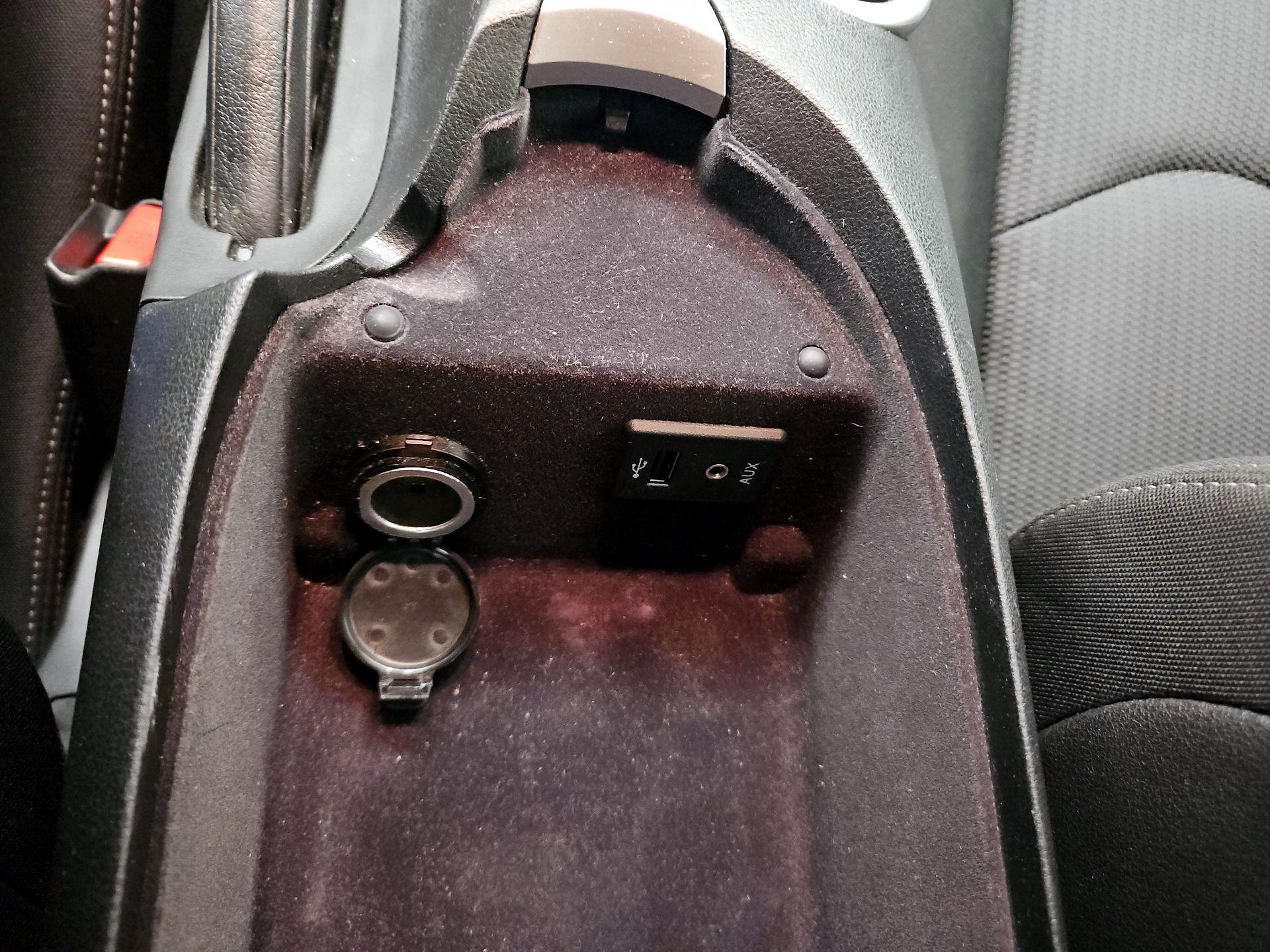 Thumbnail: 2016 Nissan Z - 18