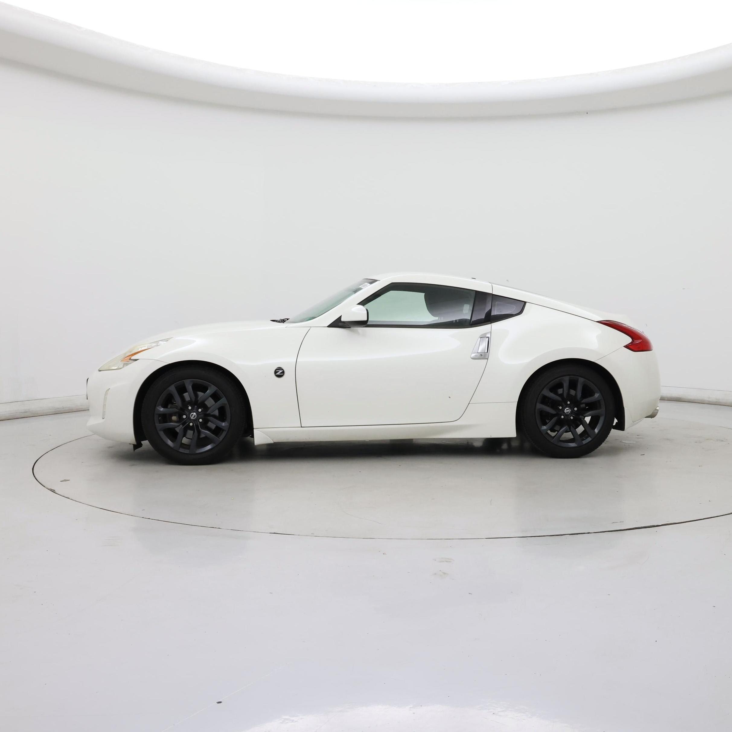 Thumbnail: 2016 Nissan Z - 3