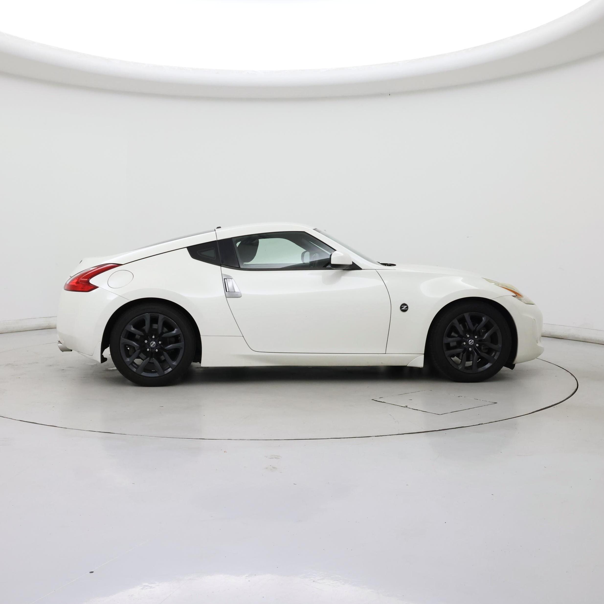 Thumbnail: 2016 Nissan Z - 7