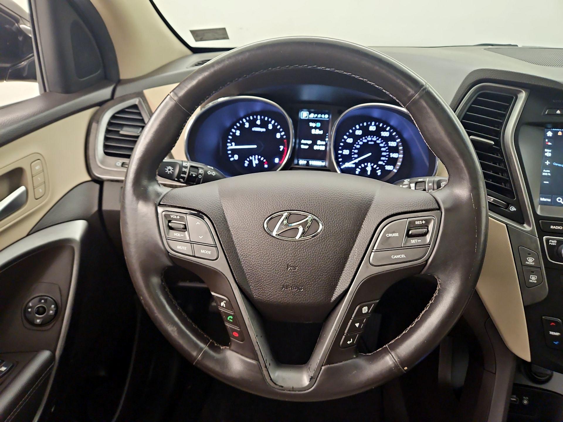 Thumbnail: 2017 Hyundai Santa Fe - 10