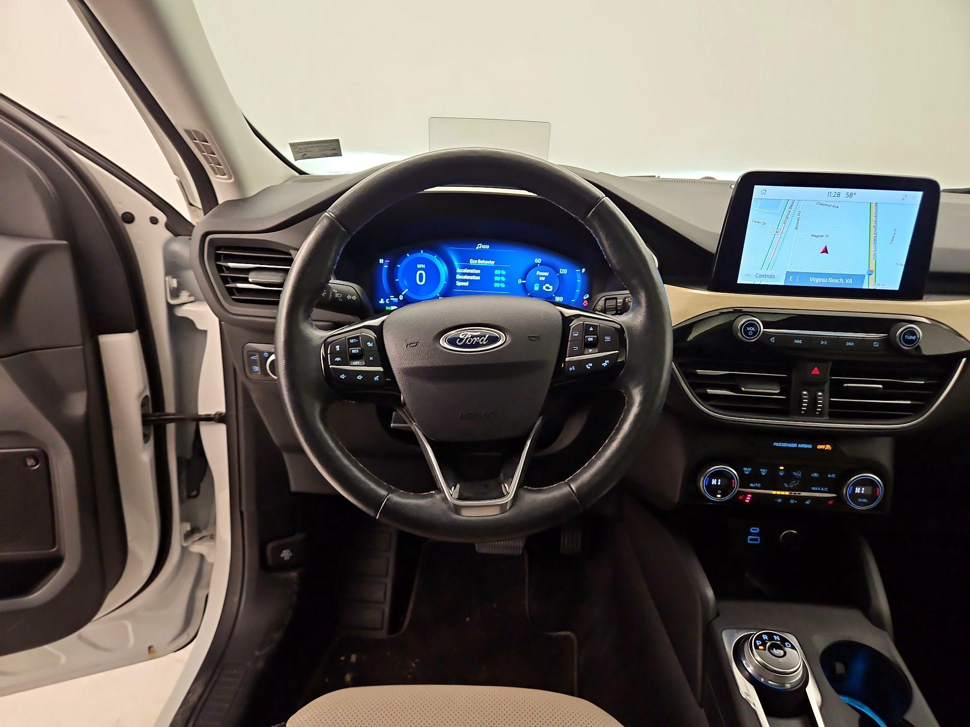 Thumbnail: 2021 Ford Escape - 10