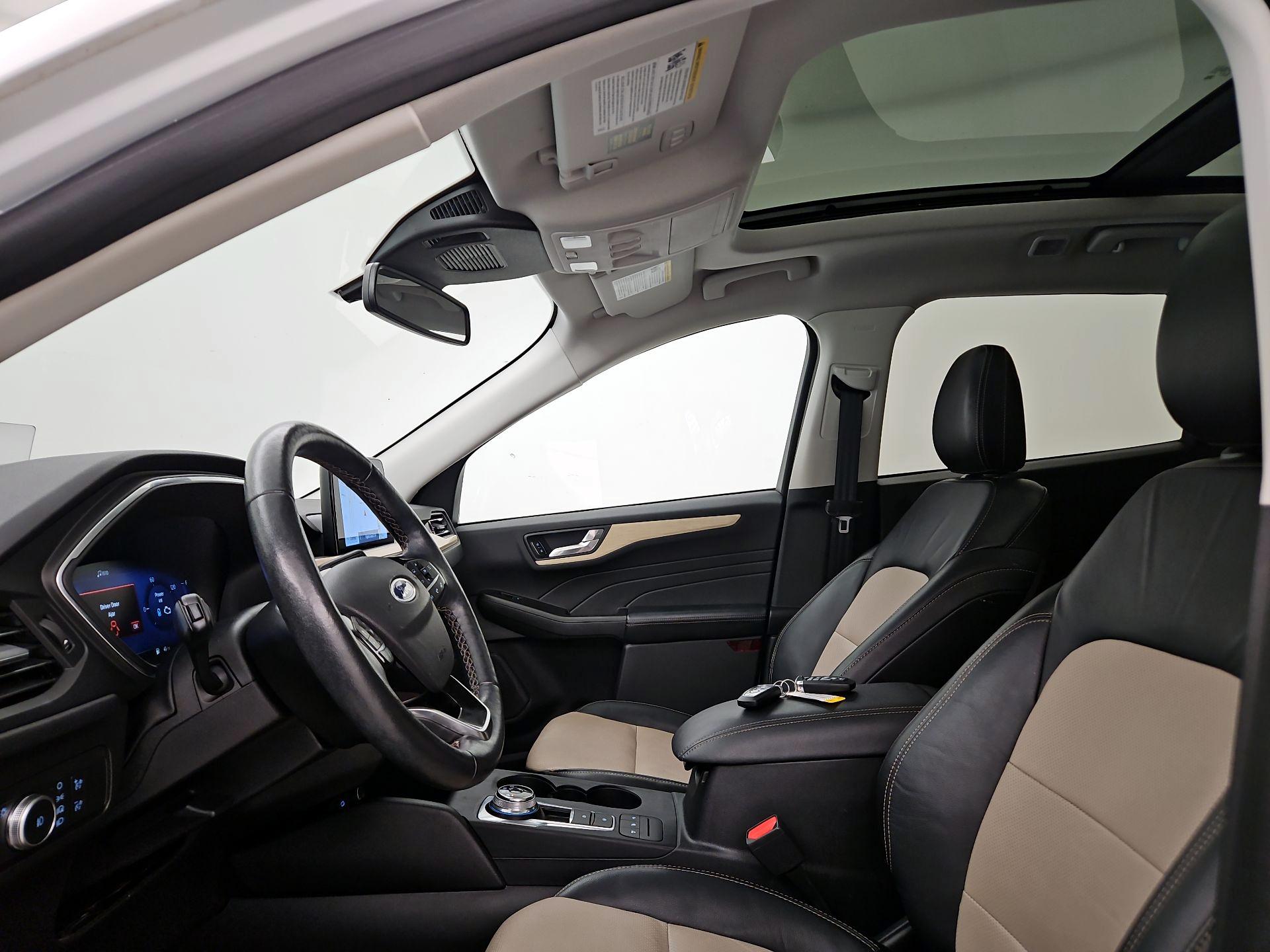 Thumbnail: 2021 Ford Escape - 20