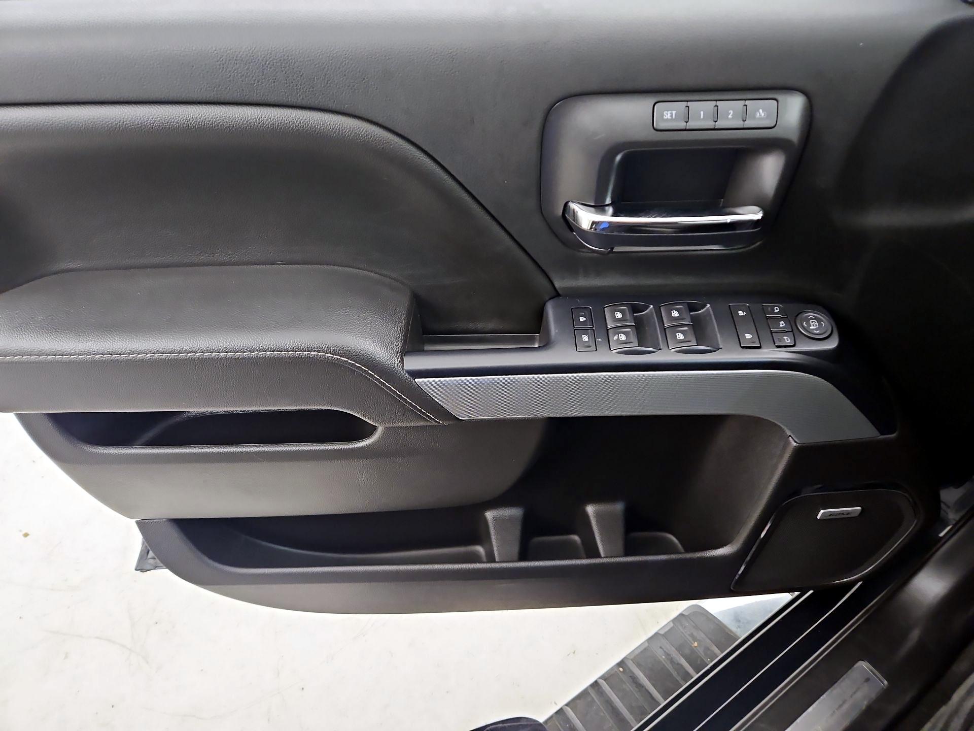 Thumbnail: 2017 Chevrolet Silverado 1500 - 12