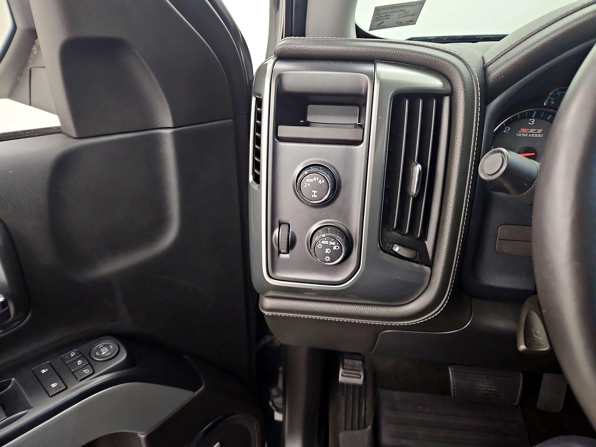 Thumbnail: 2017 Chevrolet Silverado 1500 - 13