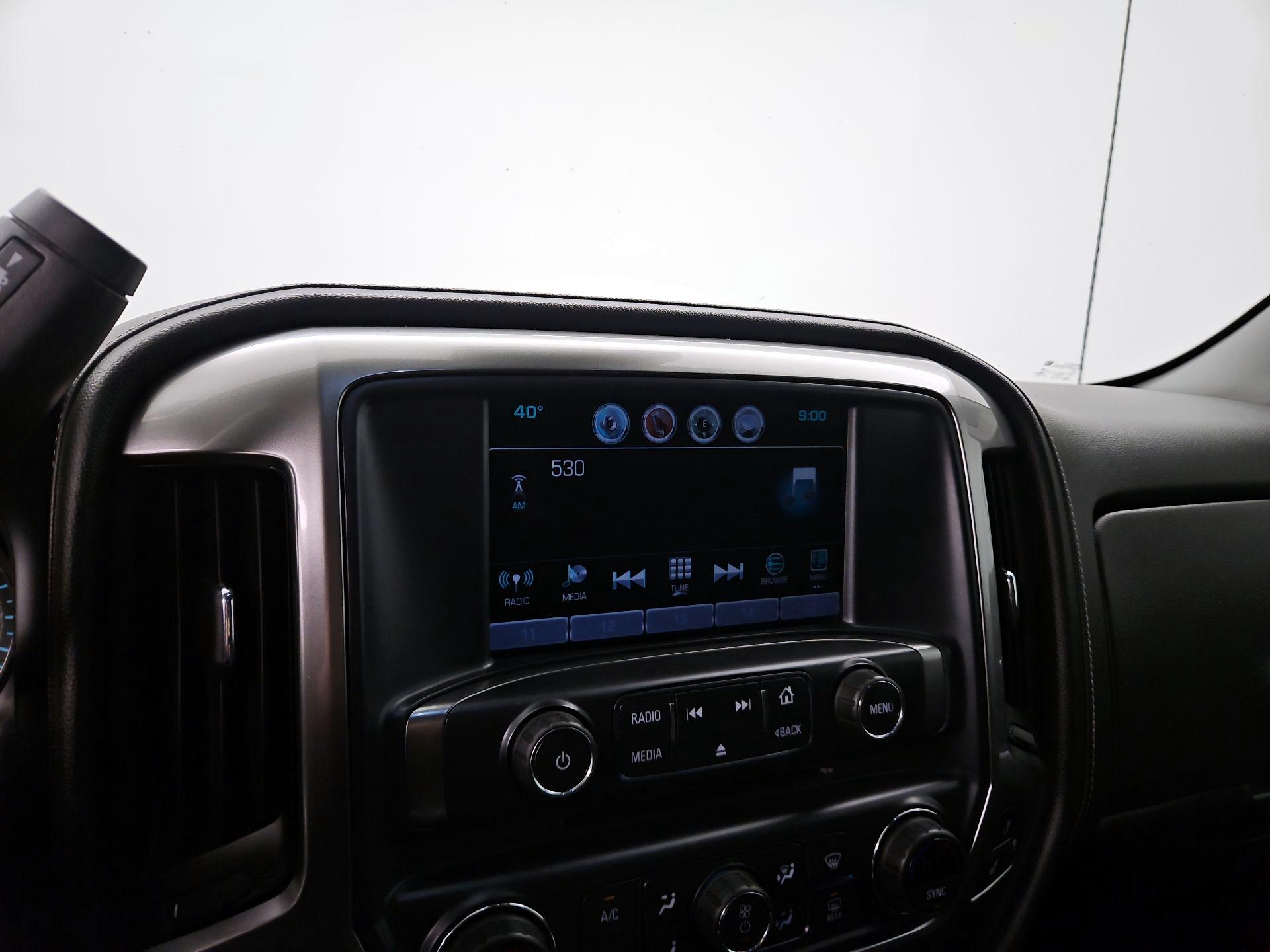 Thumbnail: 2017 Chevrolet Silverado 1500 - 16