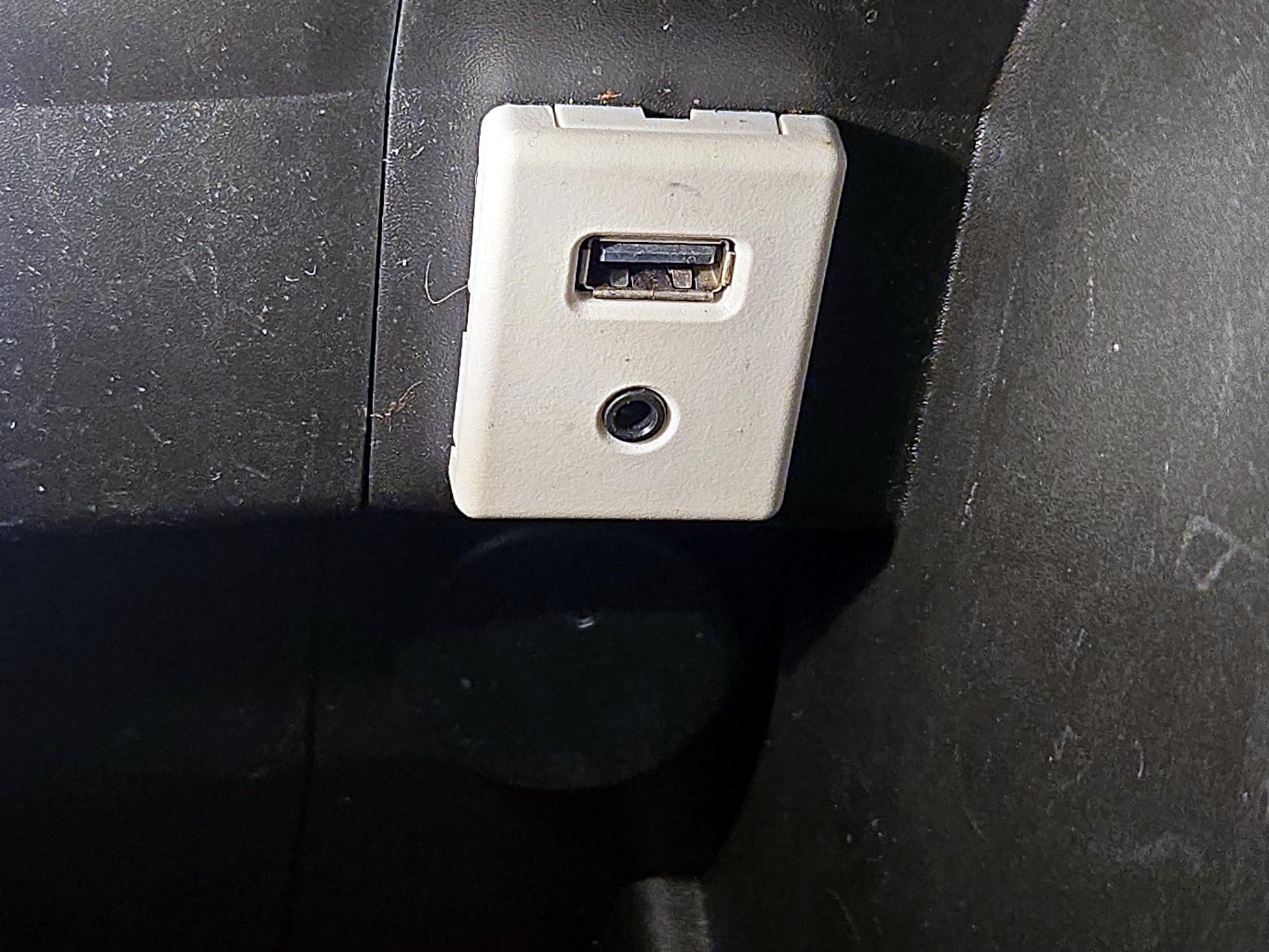 Thumbnail: 2016 Chevrolet Equinox - 18