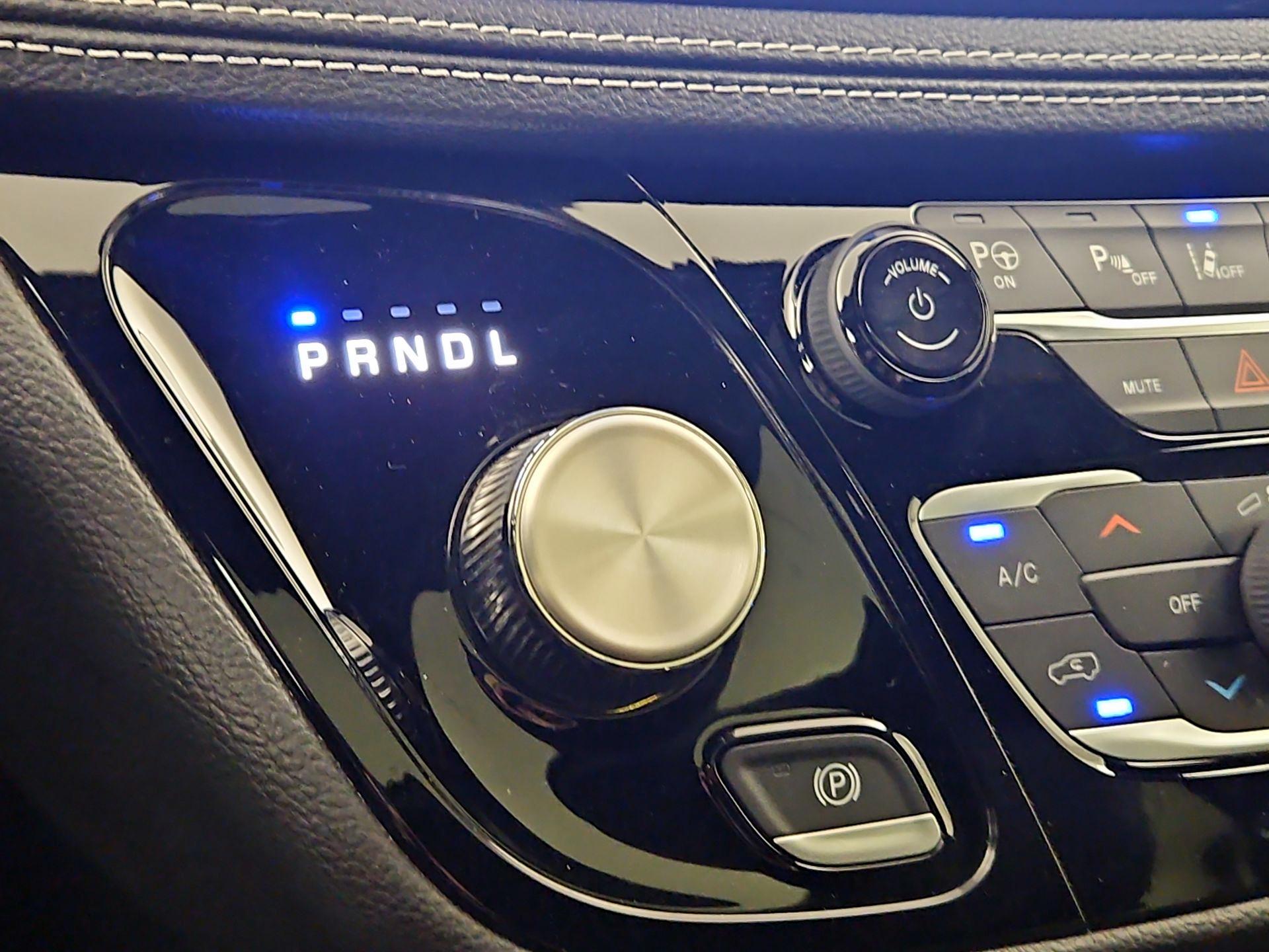 Thumbnail: 2024 Chrysler Pacifica - 17