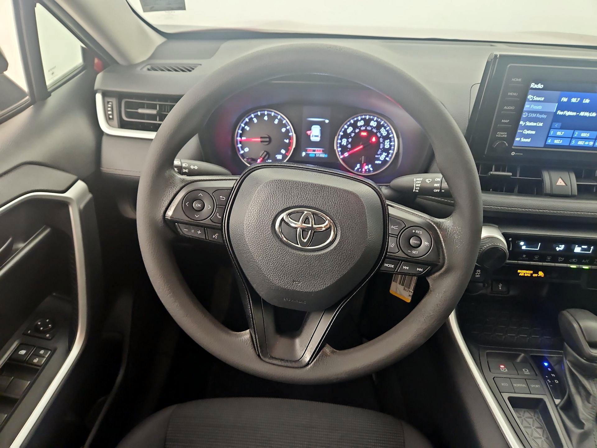 Thumbnail: 2021 Toyota RAV4 - 10