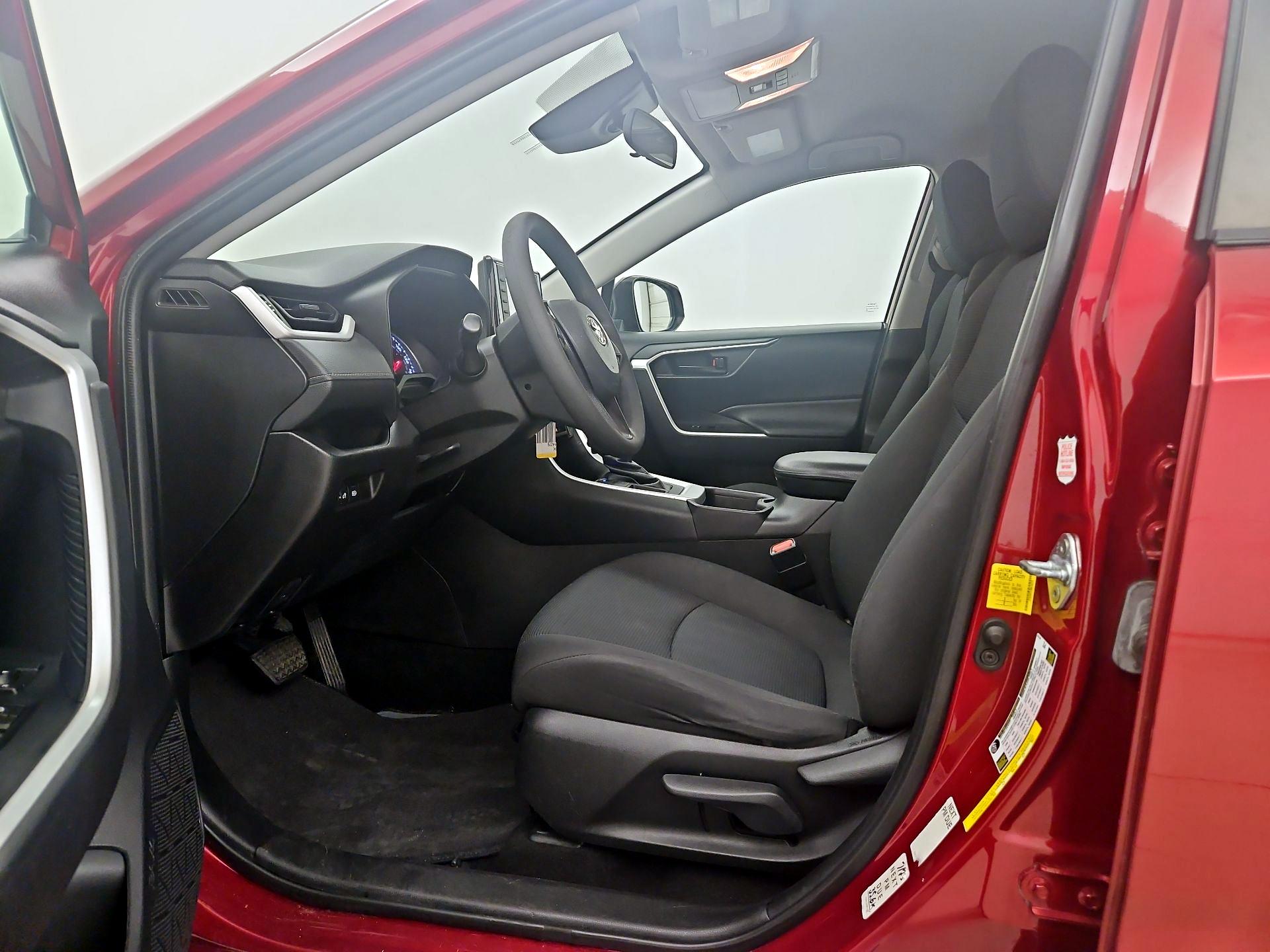 Thumbnail: 2021 Toyota RAV4 - 11