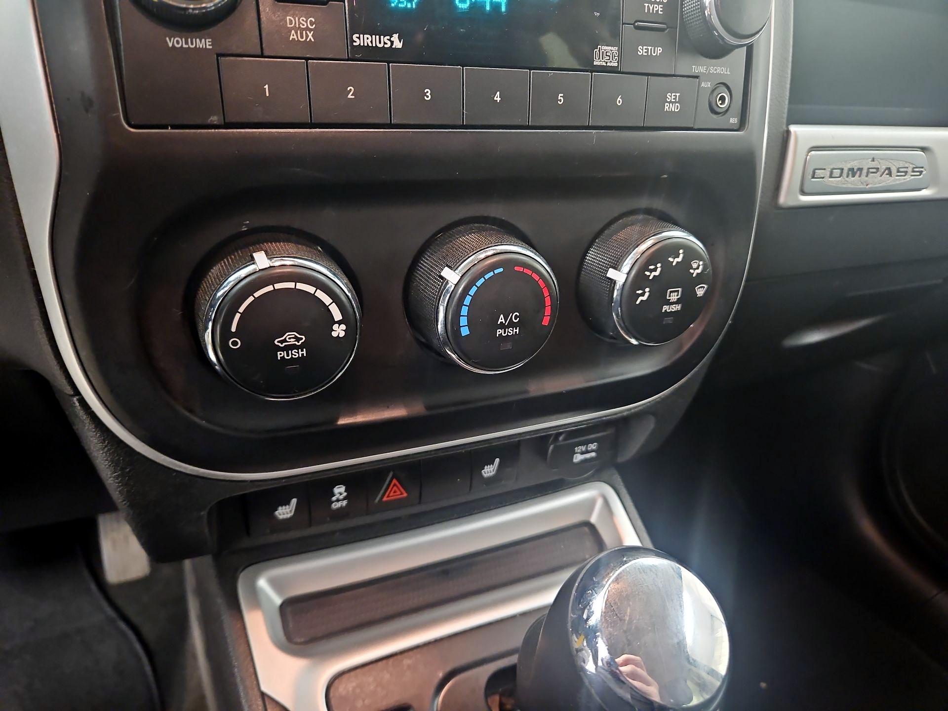 Thumbnail: 2016 Jeep Compass - 14