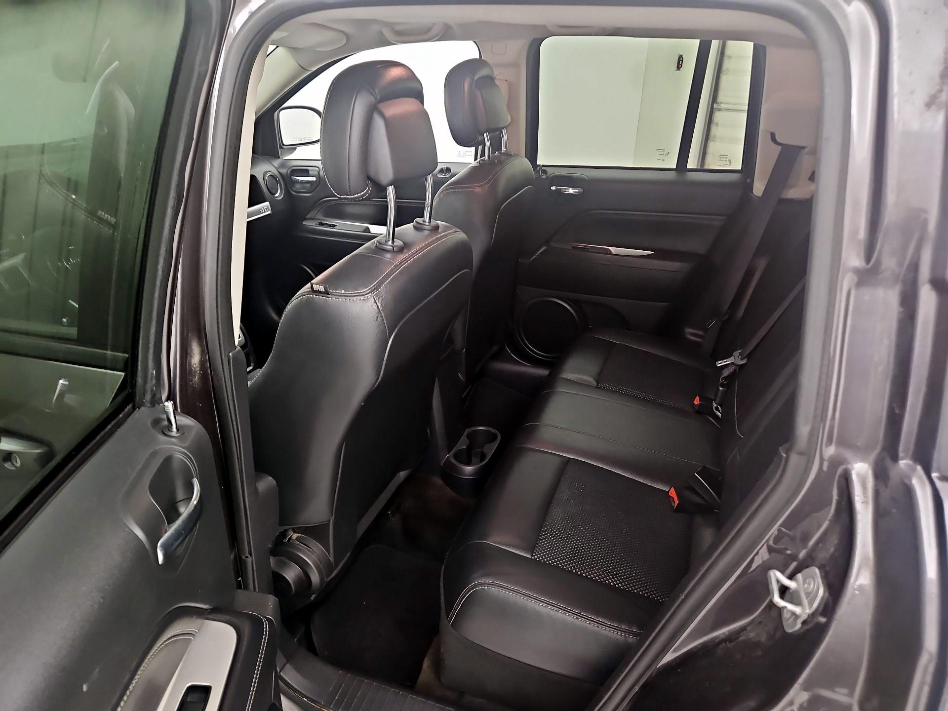 Thumbnail: 2016 Jeep Compass - 16