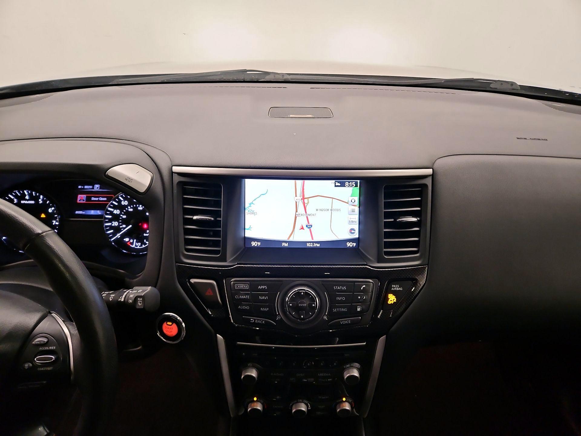 Thumbnail: 2020 Nissan Pathfinder - 9