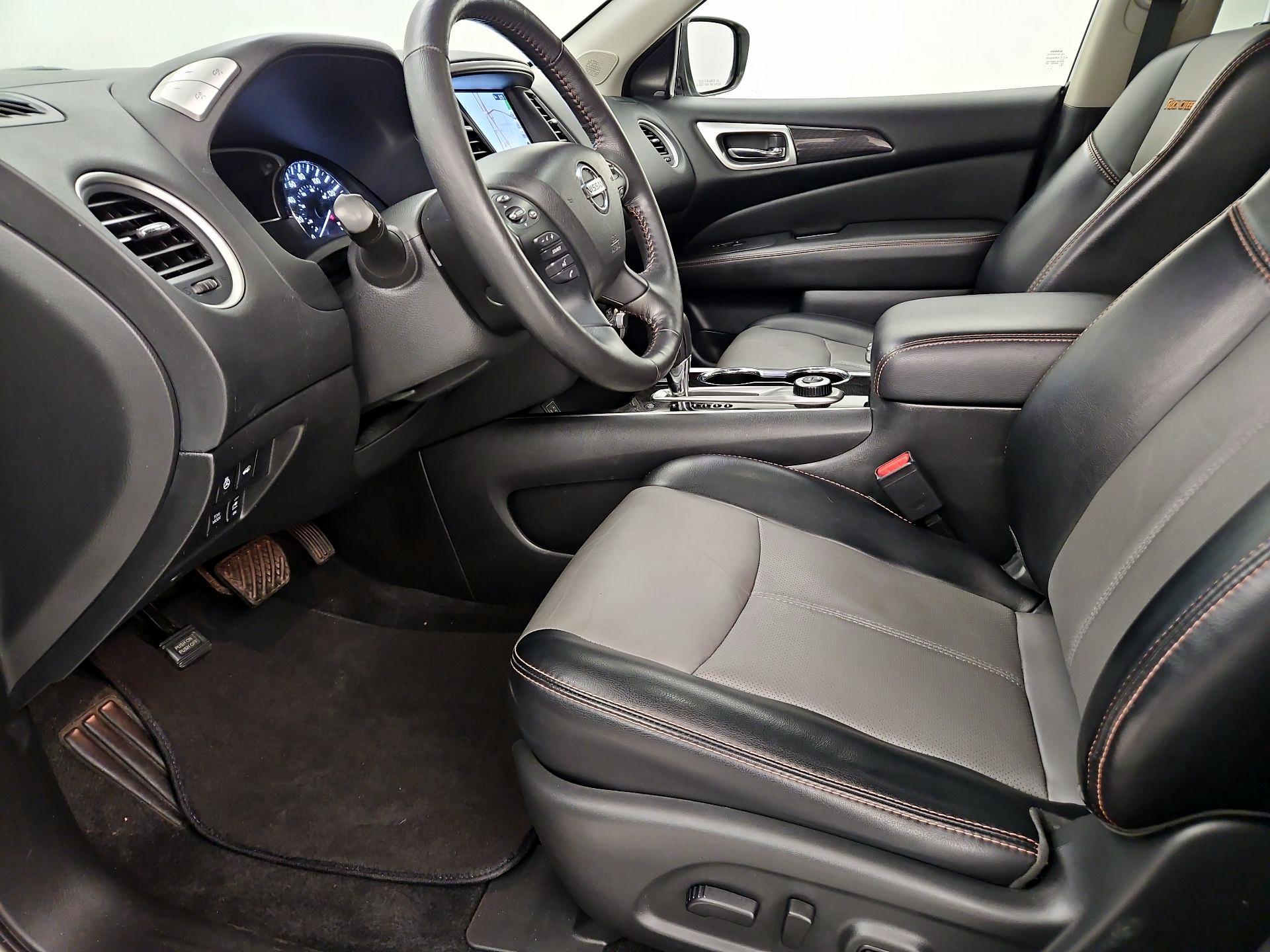 Thumbnail: 2020 Nissan Pathfinder - 11