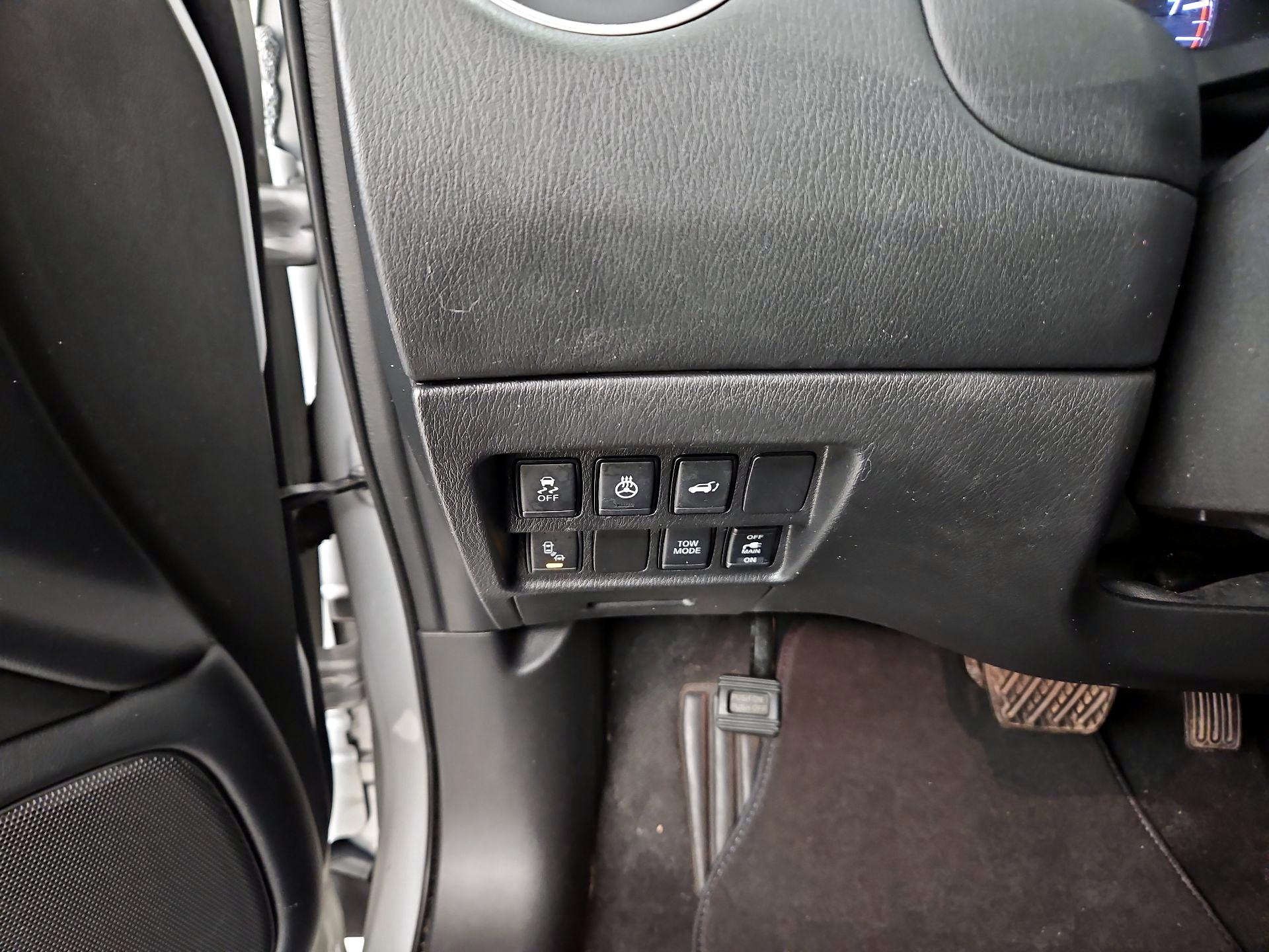 Thumbnail: 2020 Nissan Pathfinder - 13