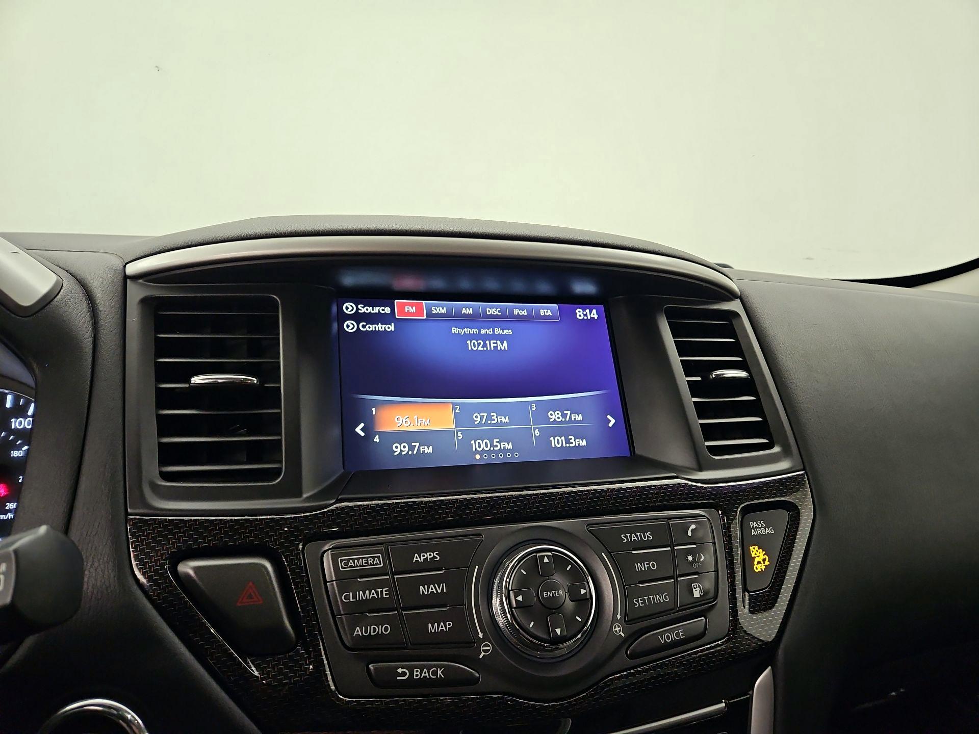 Thumbnail: 2020 Nissan Pathfinder - 16