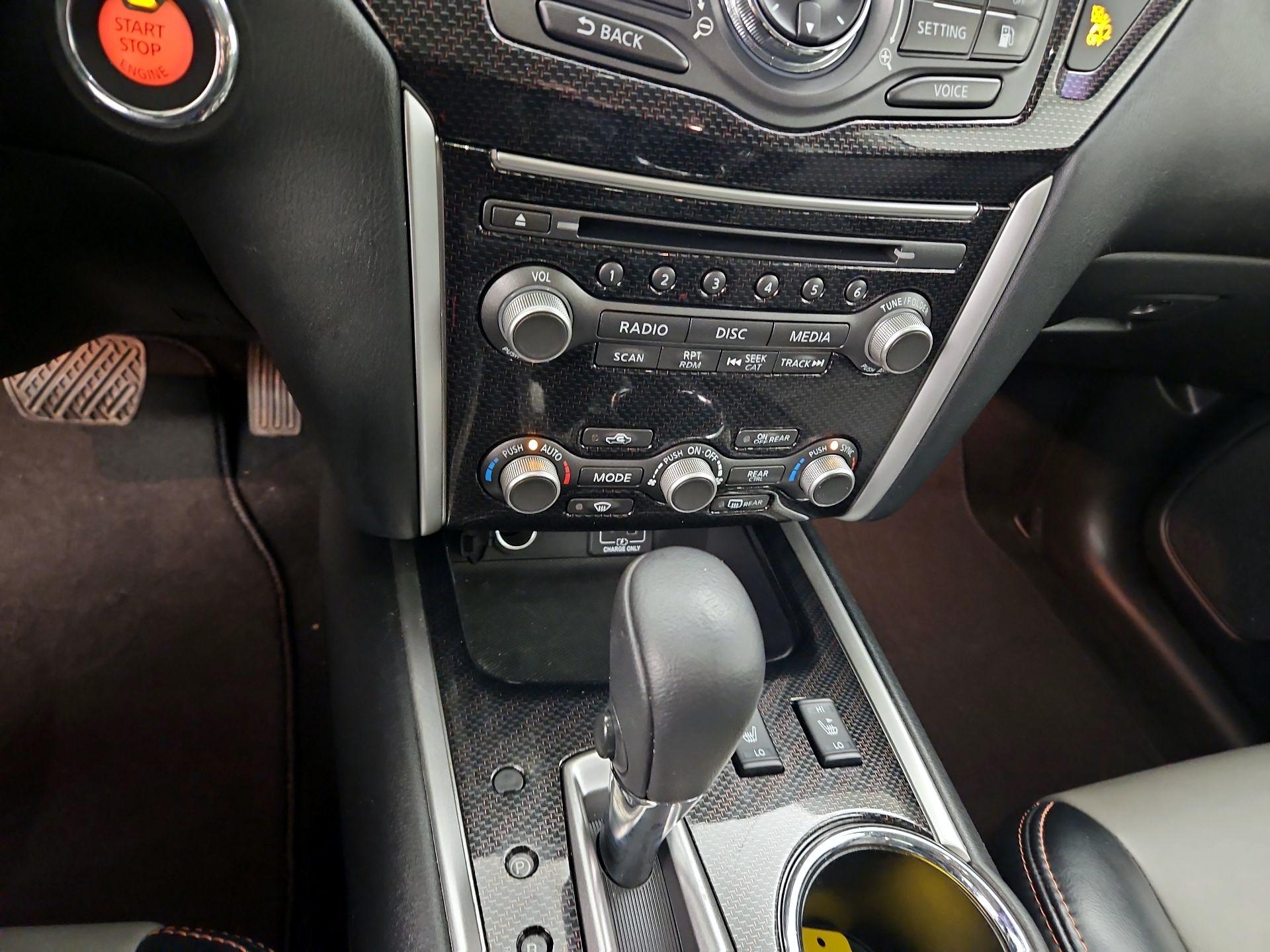 Thumbnail: 2020 Nissan Pathfinder - 17