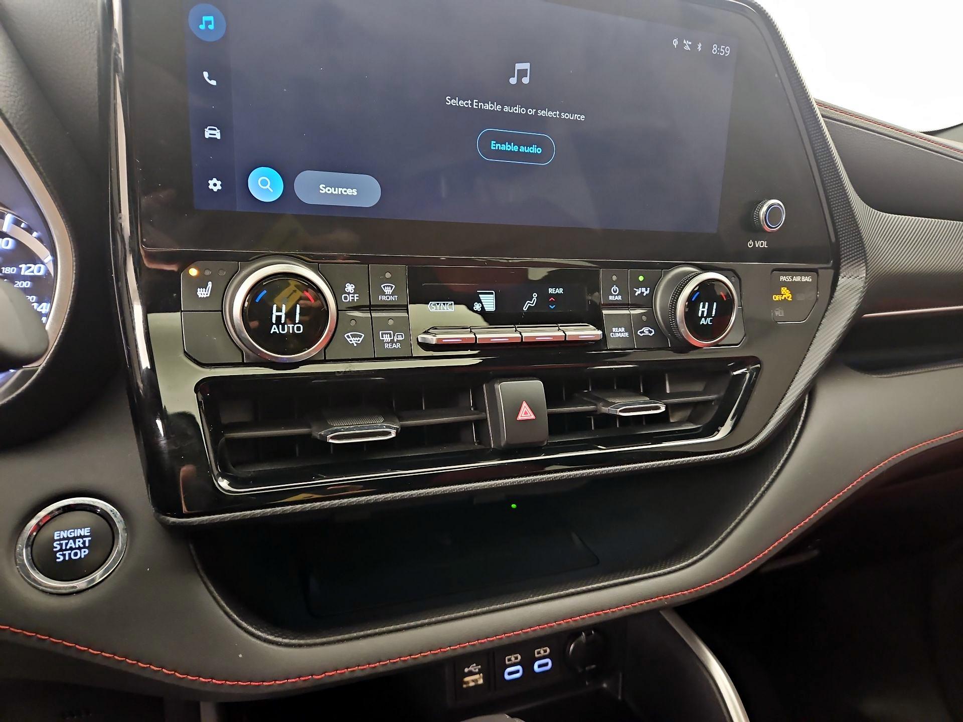 Thumbnail: 2023 Toyota Highlander - 16