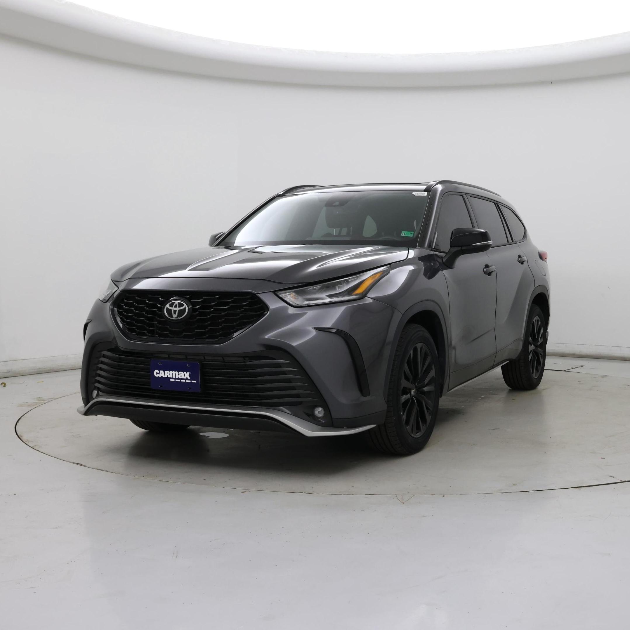 Thumbnail: 2023 Toyota Highlander - 4