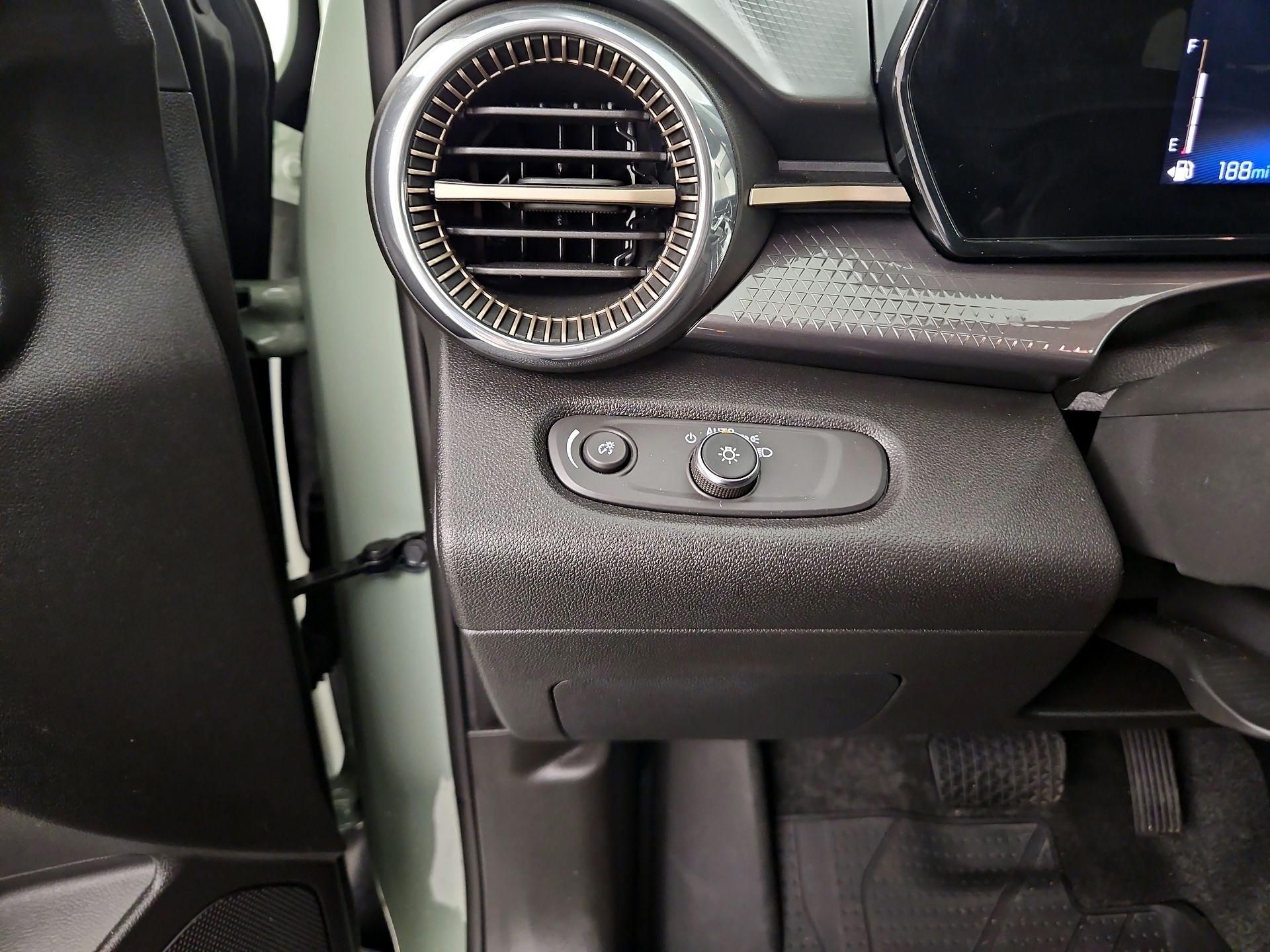 Thumbnail: 2025 Chevrolet Trax - 13