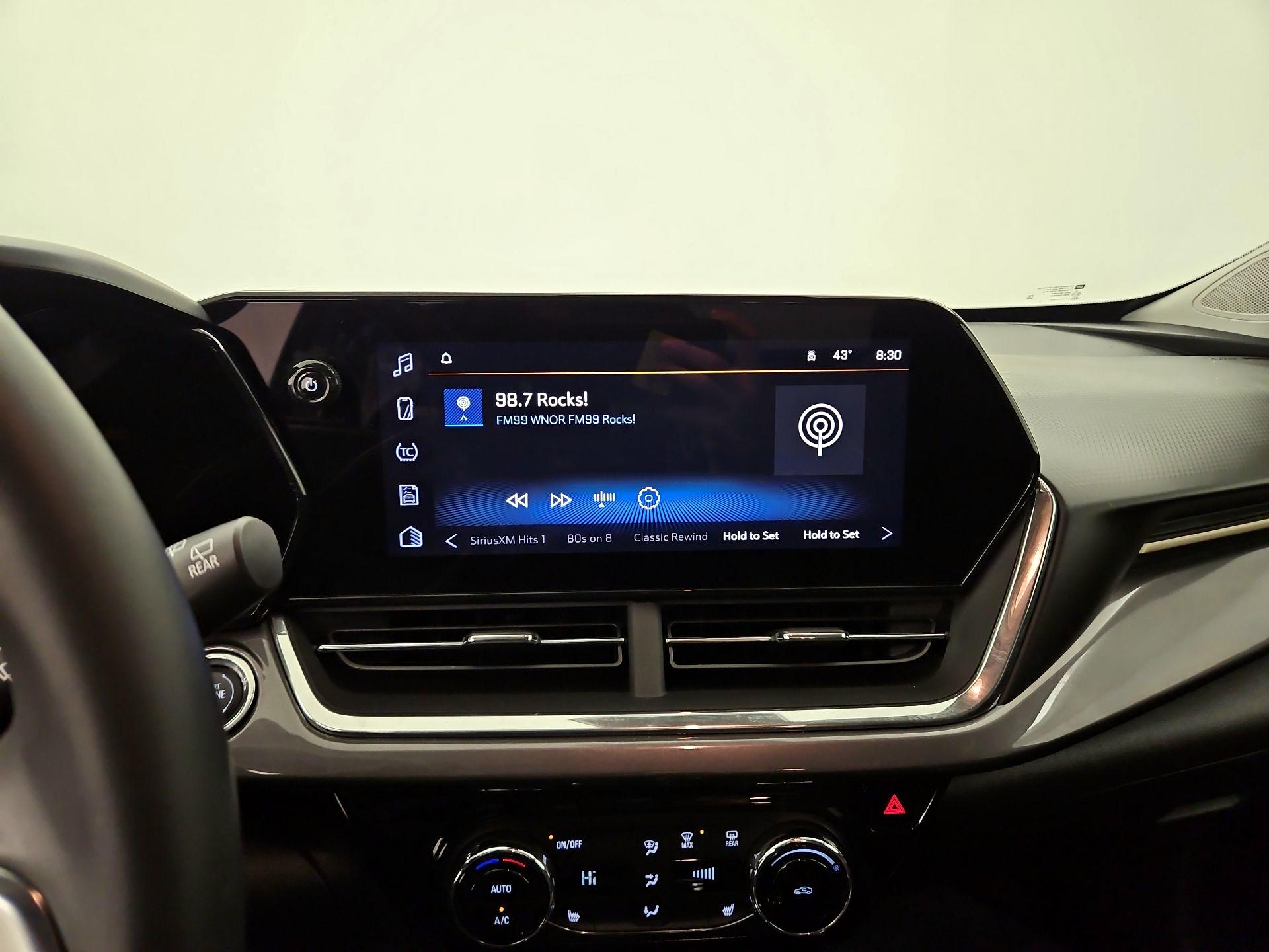 Thumbnail: 2025 Chevrolet Trax - 15