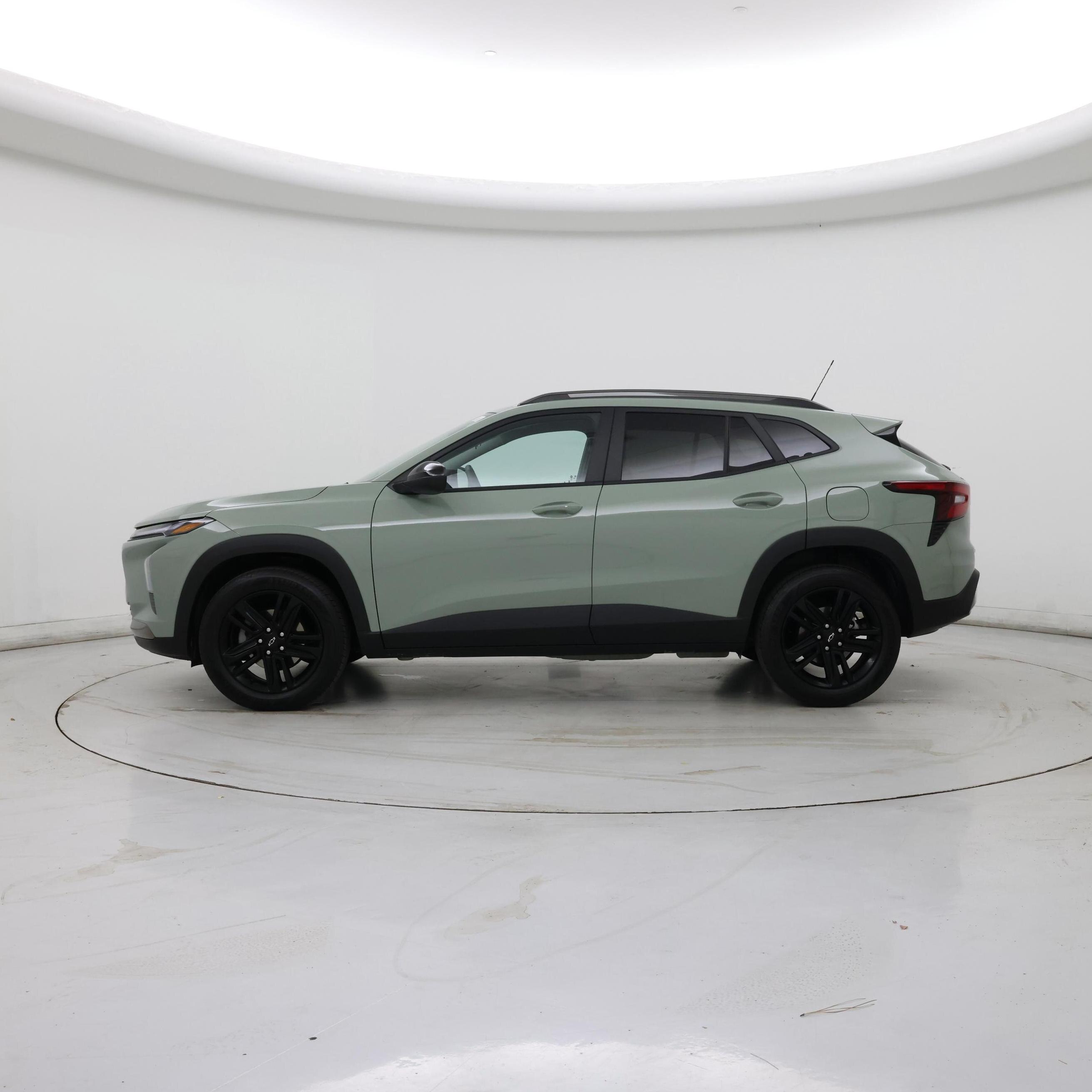 Thumbnail: 2025 Chevrolet Trax - 3