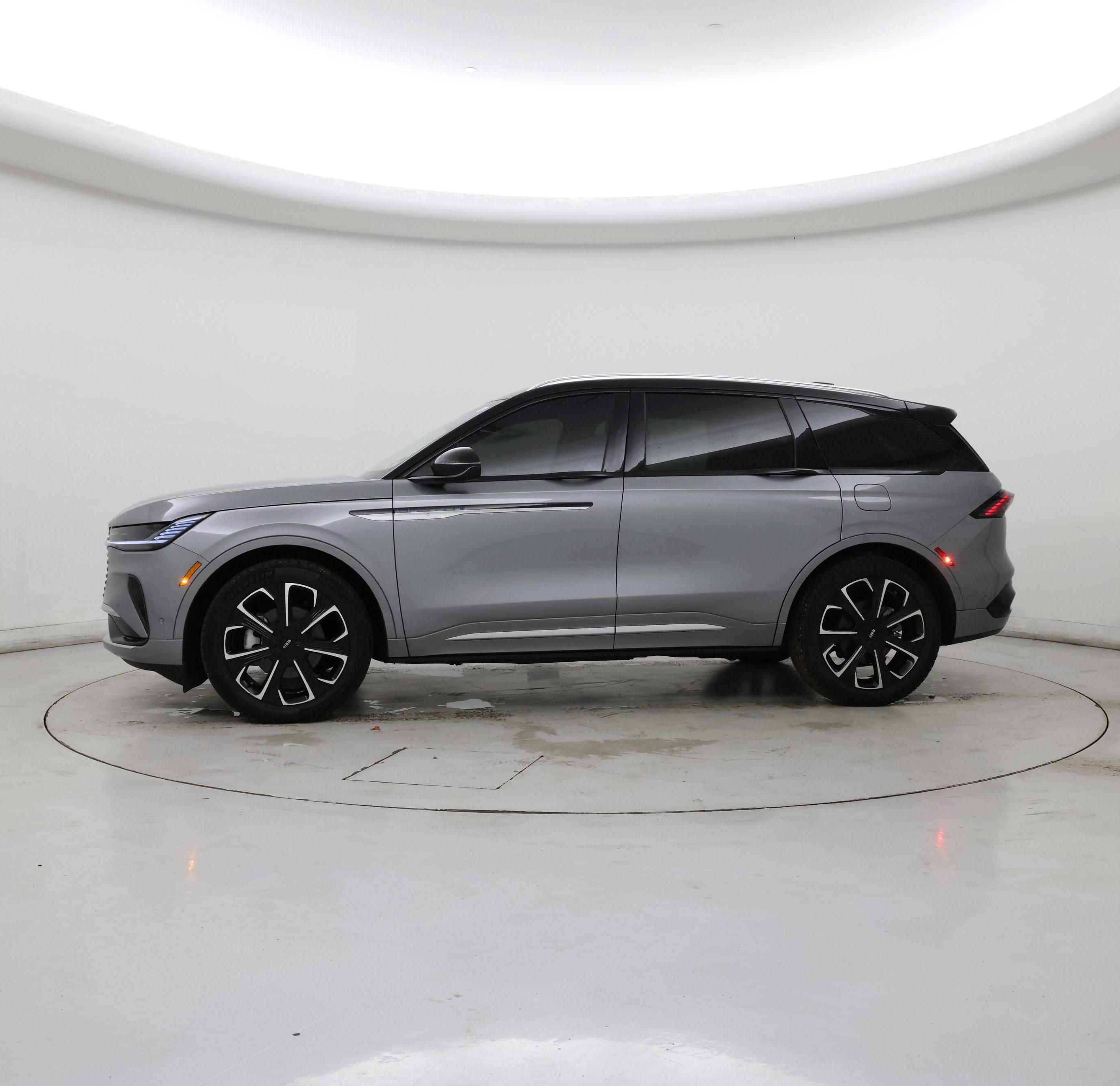 Thumbnail: 2024 Lincoln Nautilus - 3