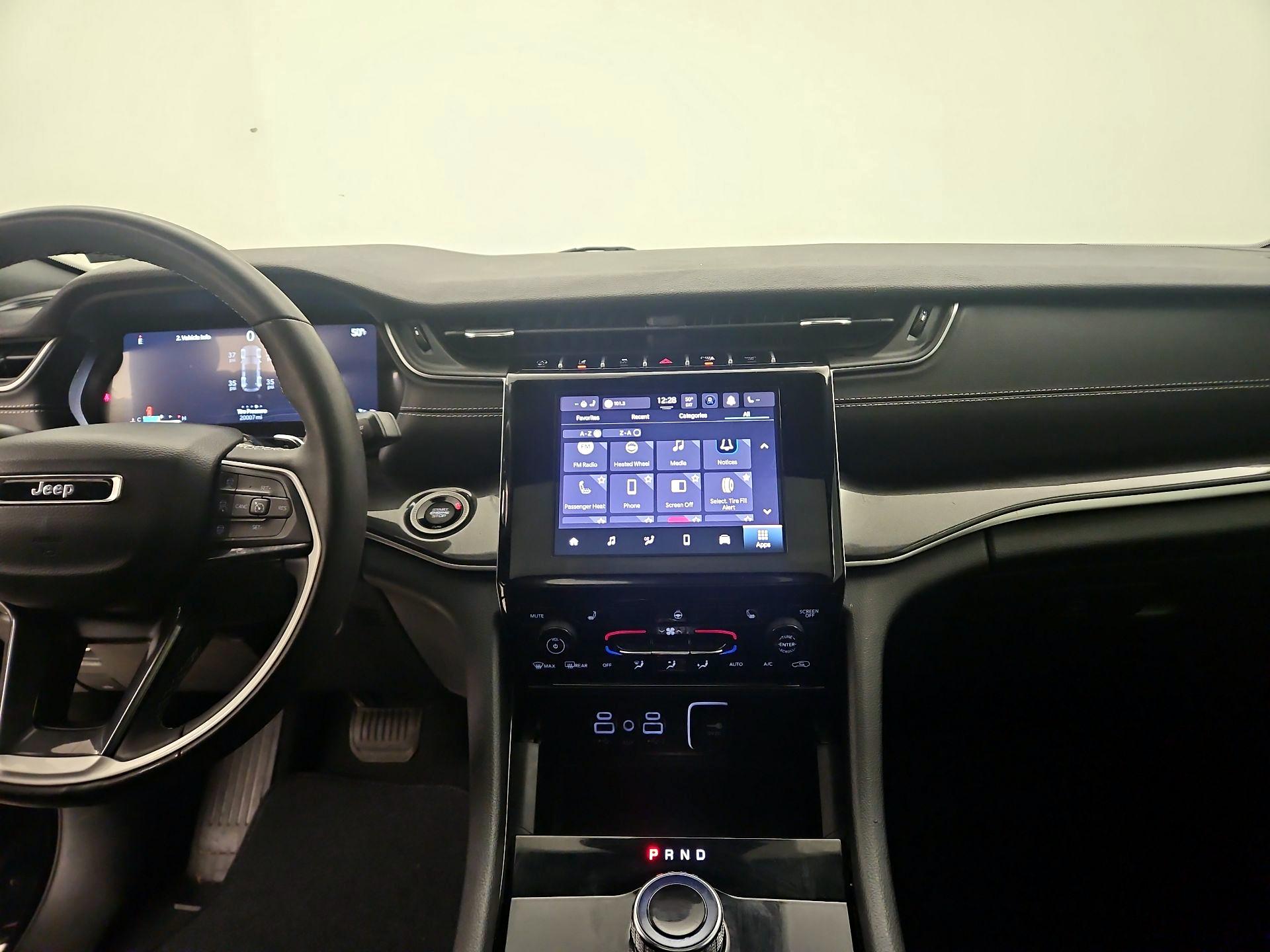 Thumbnail: 2023 Jeep Grand Cherokee - 9